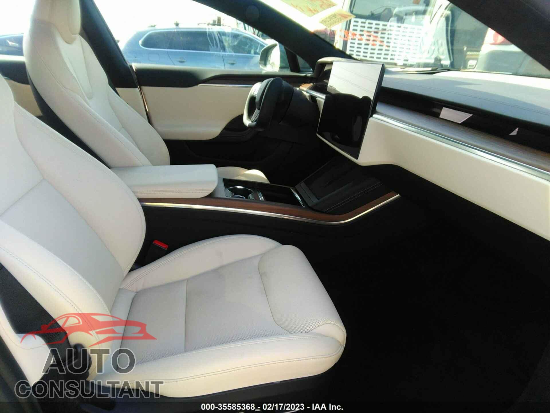 TESLA MODEL S 2022 - 5YJSA1E52NF465176