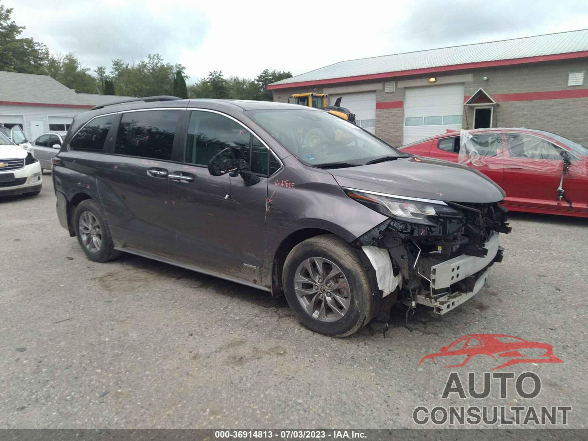 TOYOTA SIENNA 2021 - 5TDYSKFC0MS036672