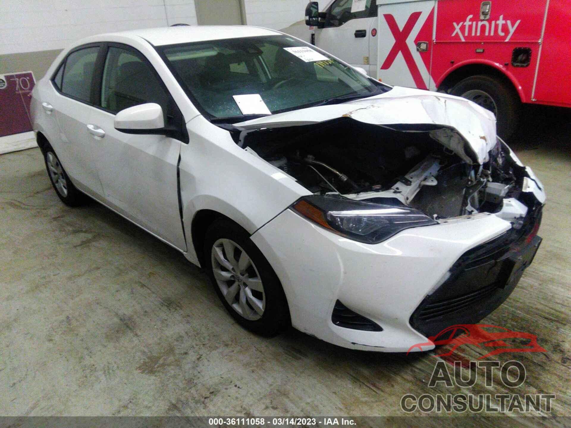 TOYOTA COROLLA 2018 - 5YFBURHE8JP789829