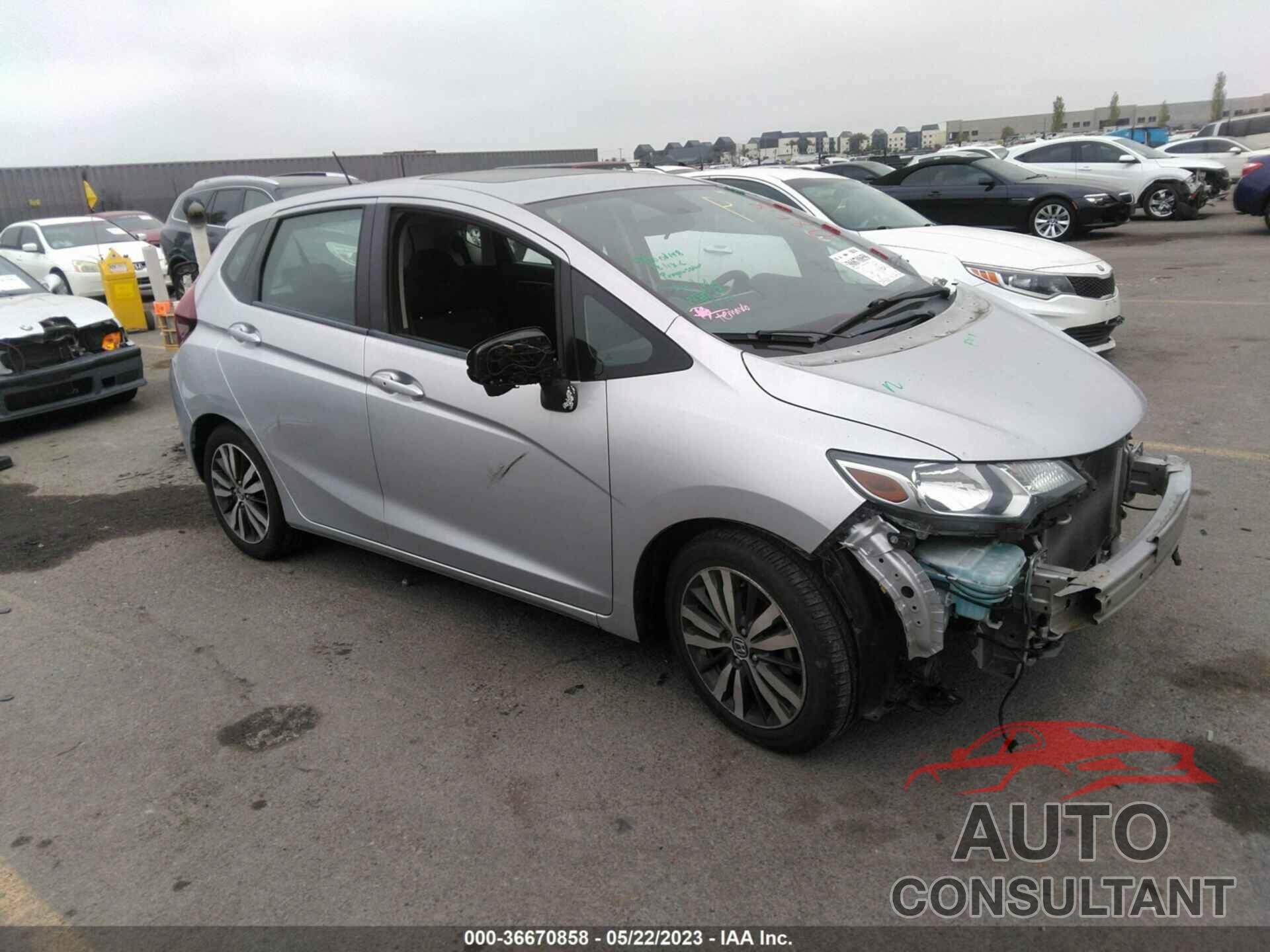 HONDA FIT 2015 - 3HGGK5H89FM717424