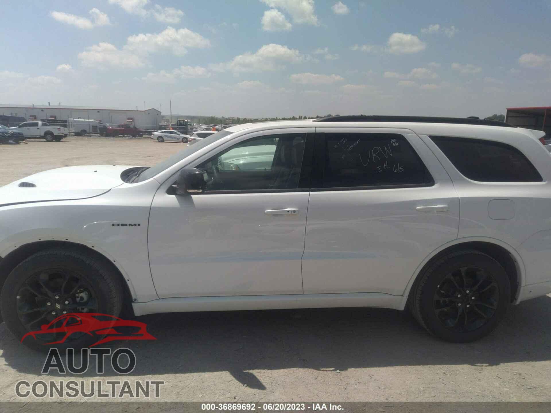 DODGE DURANGO 2023 - 1C4SDHCT8PC580074