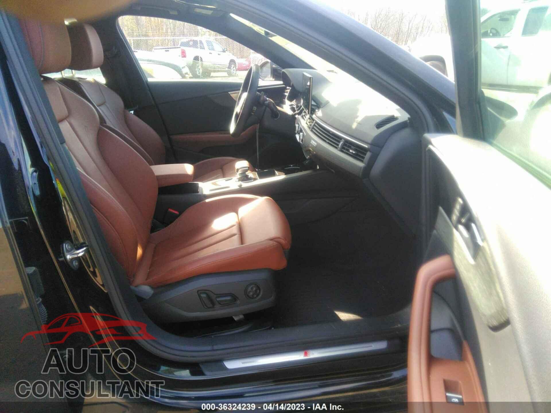 AUDI A4 2020 - WAUDNAF46LN010880