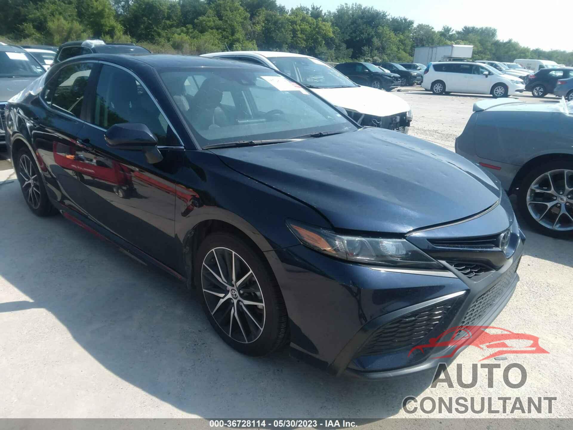 TOYOTA CAMRY 2021 - 4T1G11AK8MU550350