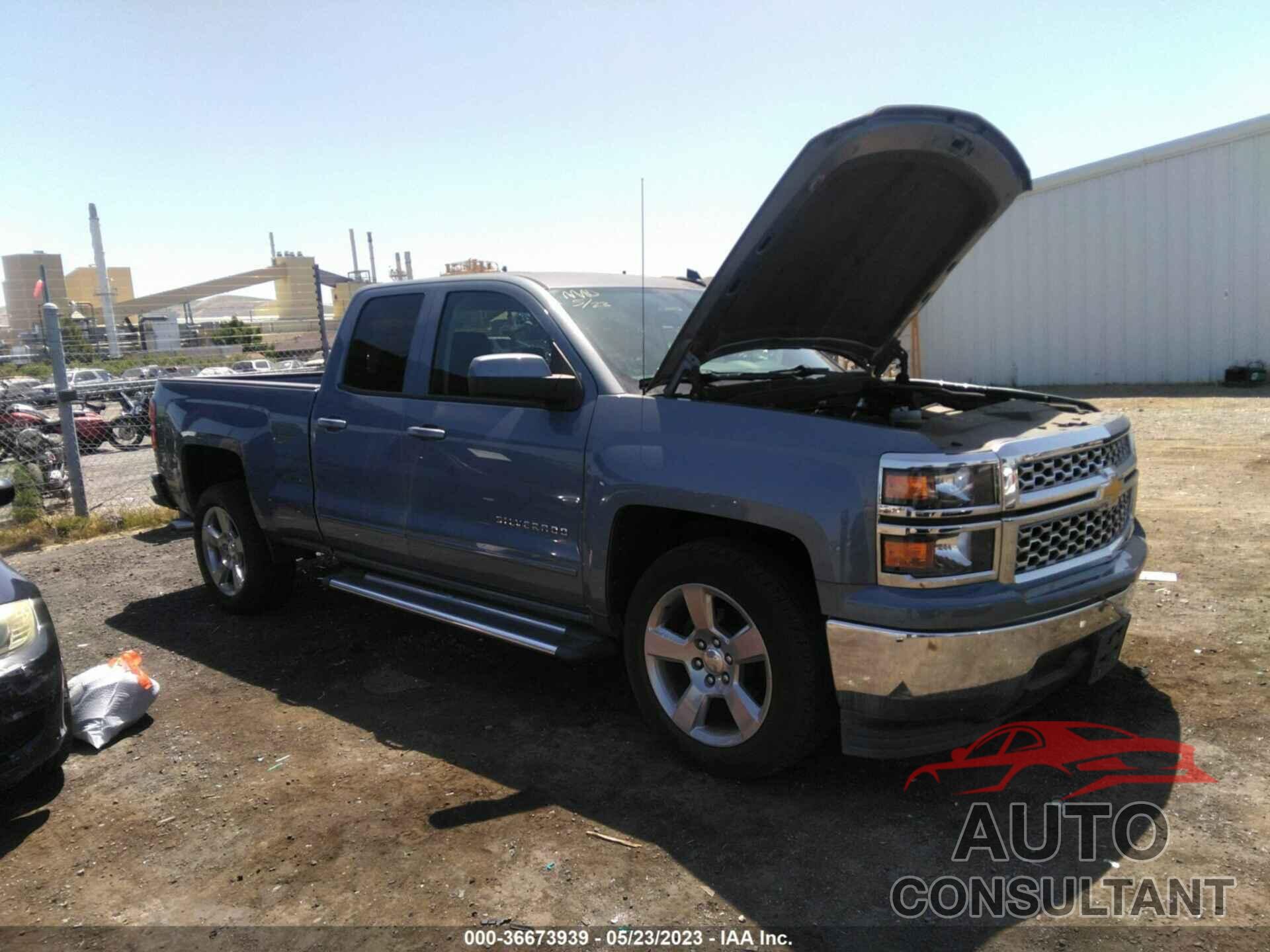 CHEVROLET SILVERADO 1500 2015 - 1GCRCREH1FZ447443