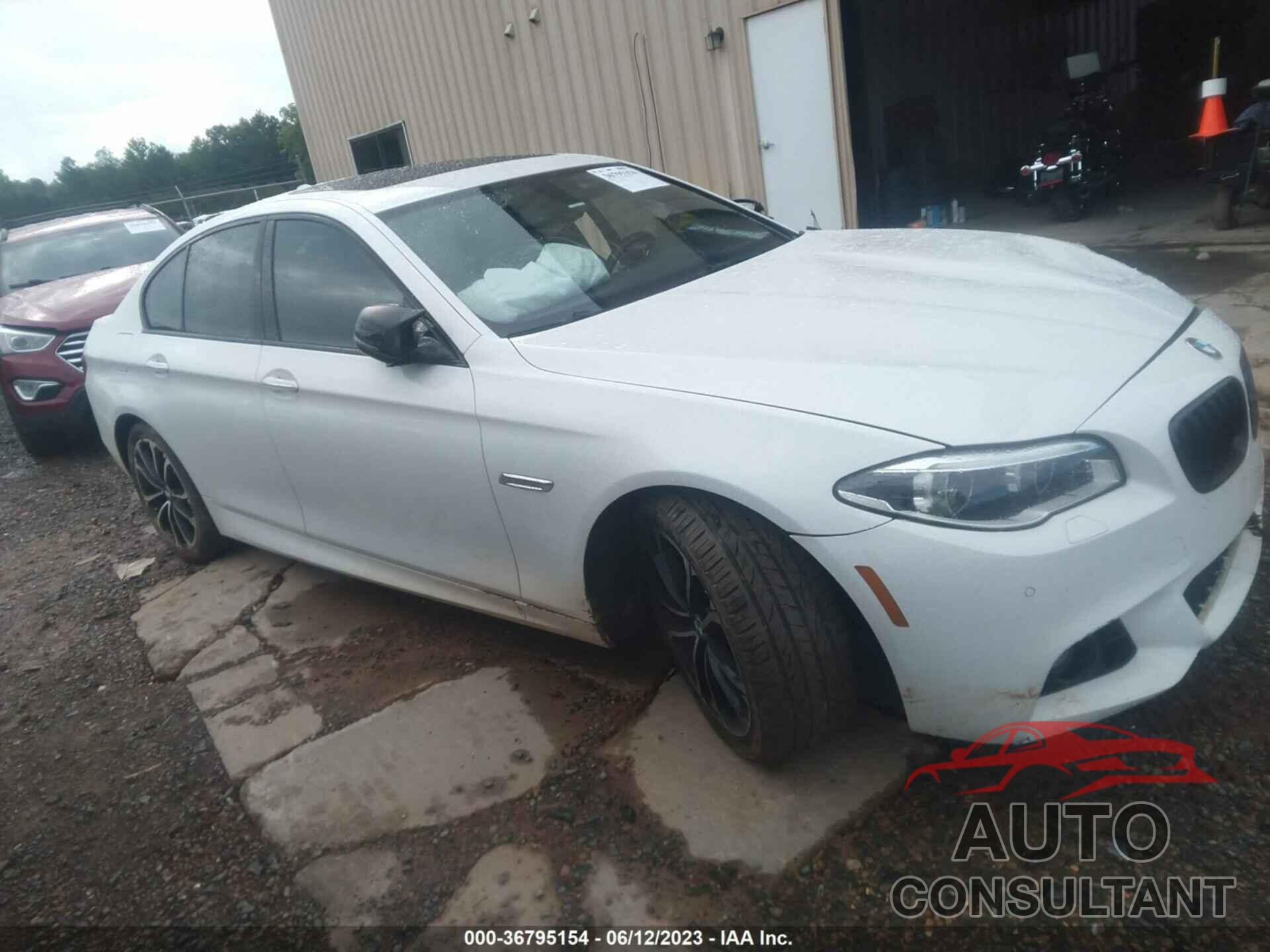 BMW 5 SERIES 2016 - WBA5B3C52GG260682