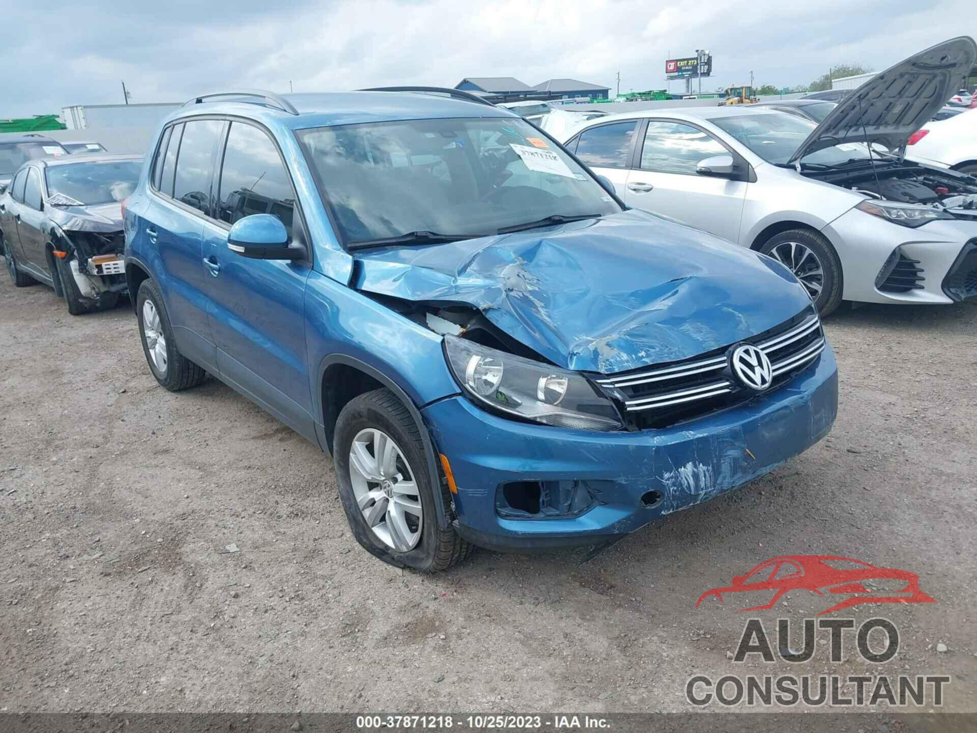 VOLKSWAGEN TIGUAN 2017 - WVGAV7AX9HK026988