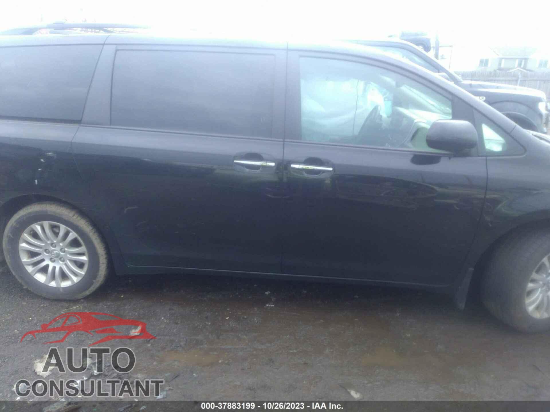 TOYOTA SIENNA 2017 - 5TDYZ3DC9HS808564