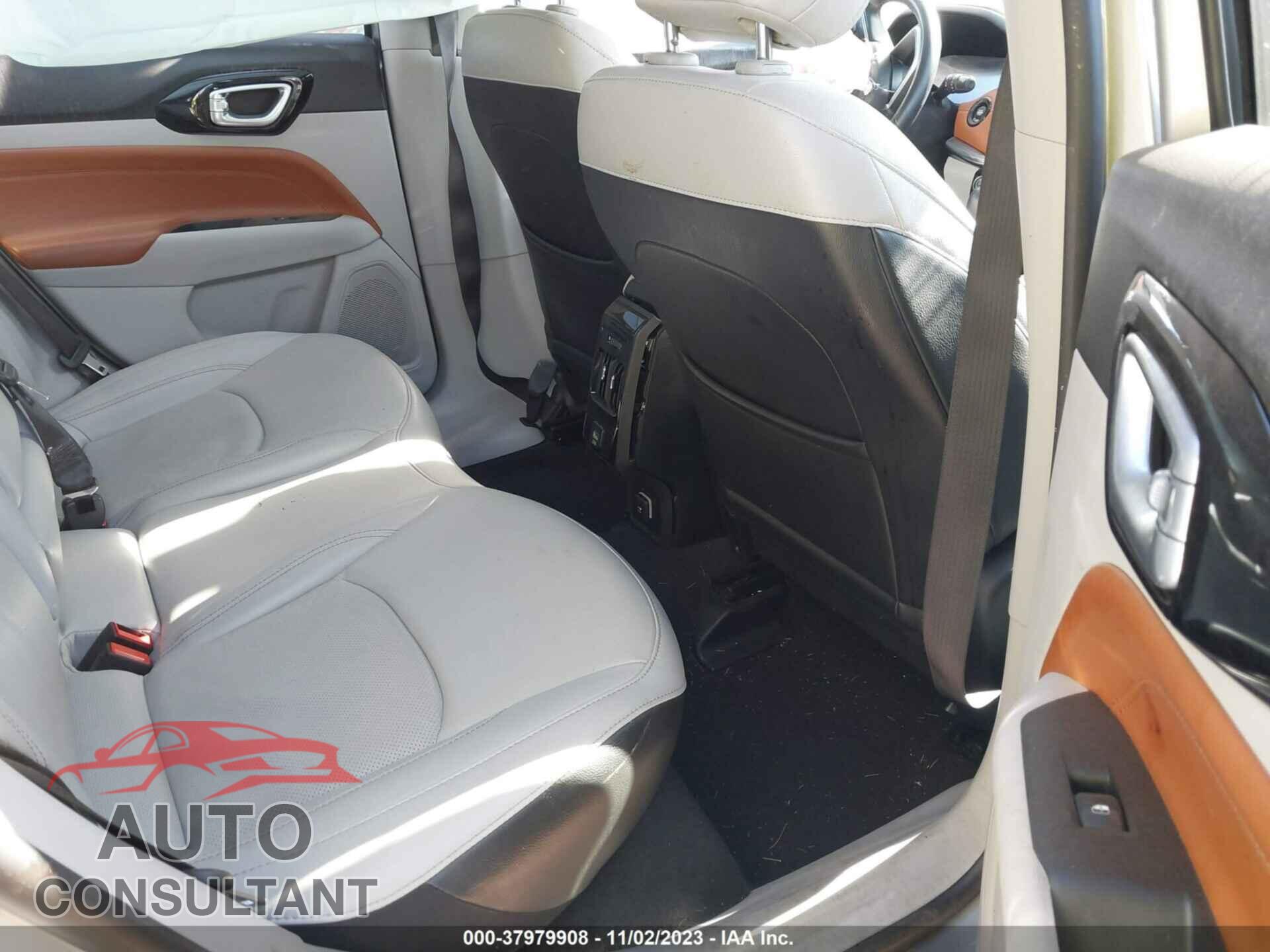 JEEP COMPASS 2022 - 3C4NJDCB8NT146759