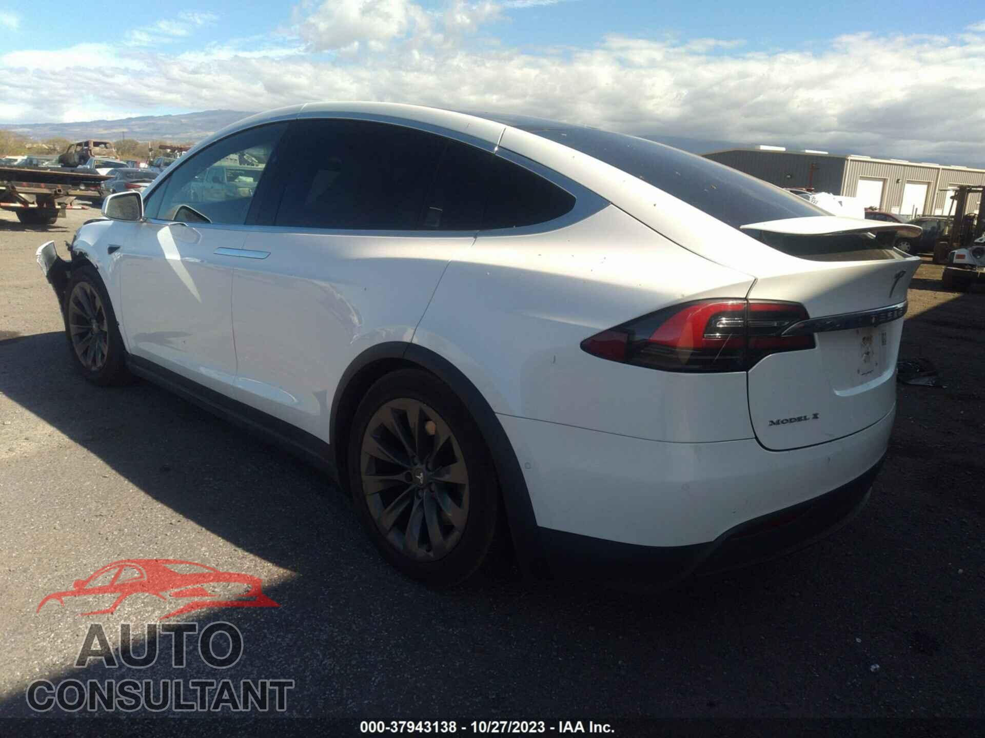 TESLA MODEL X 2018 - 5YJXCBE2XJF104364