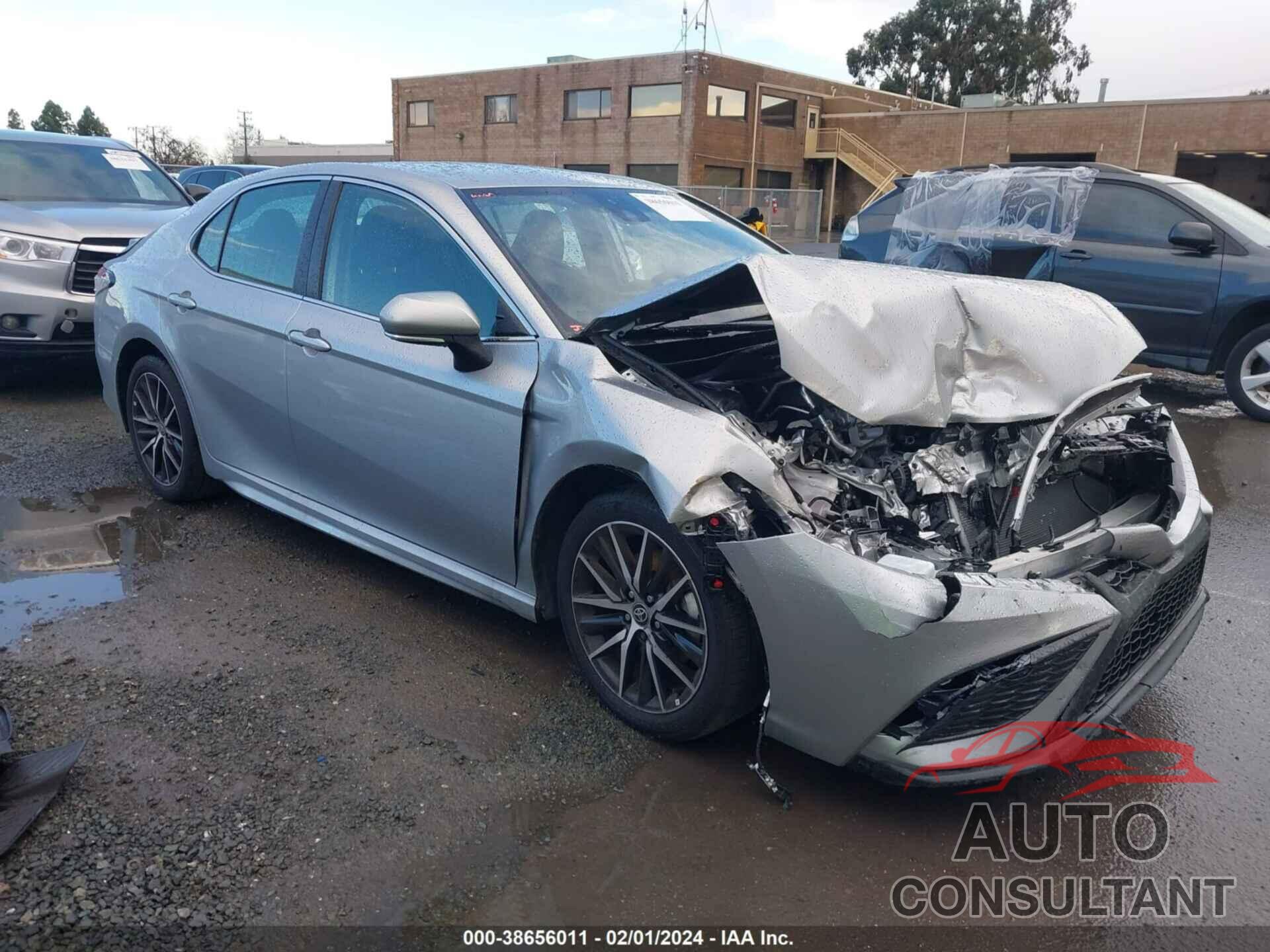 TOYOTA CAMRY 2023 - 4T1G11AK4PU792637