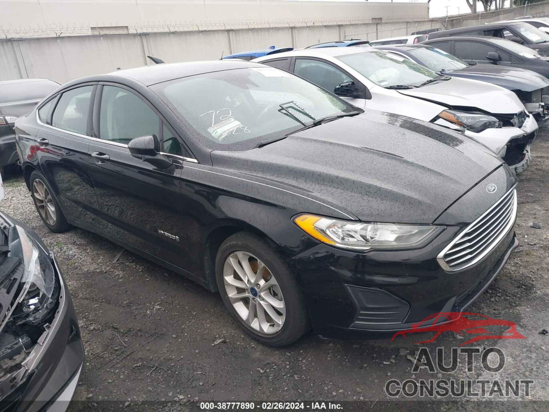 FORD FUSION HYBRID 2019 - 3FA6P0LUXKR165115