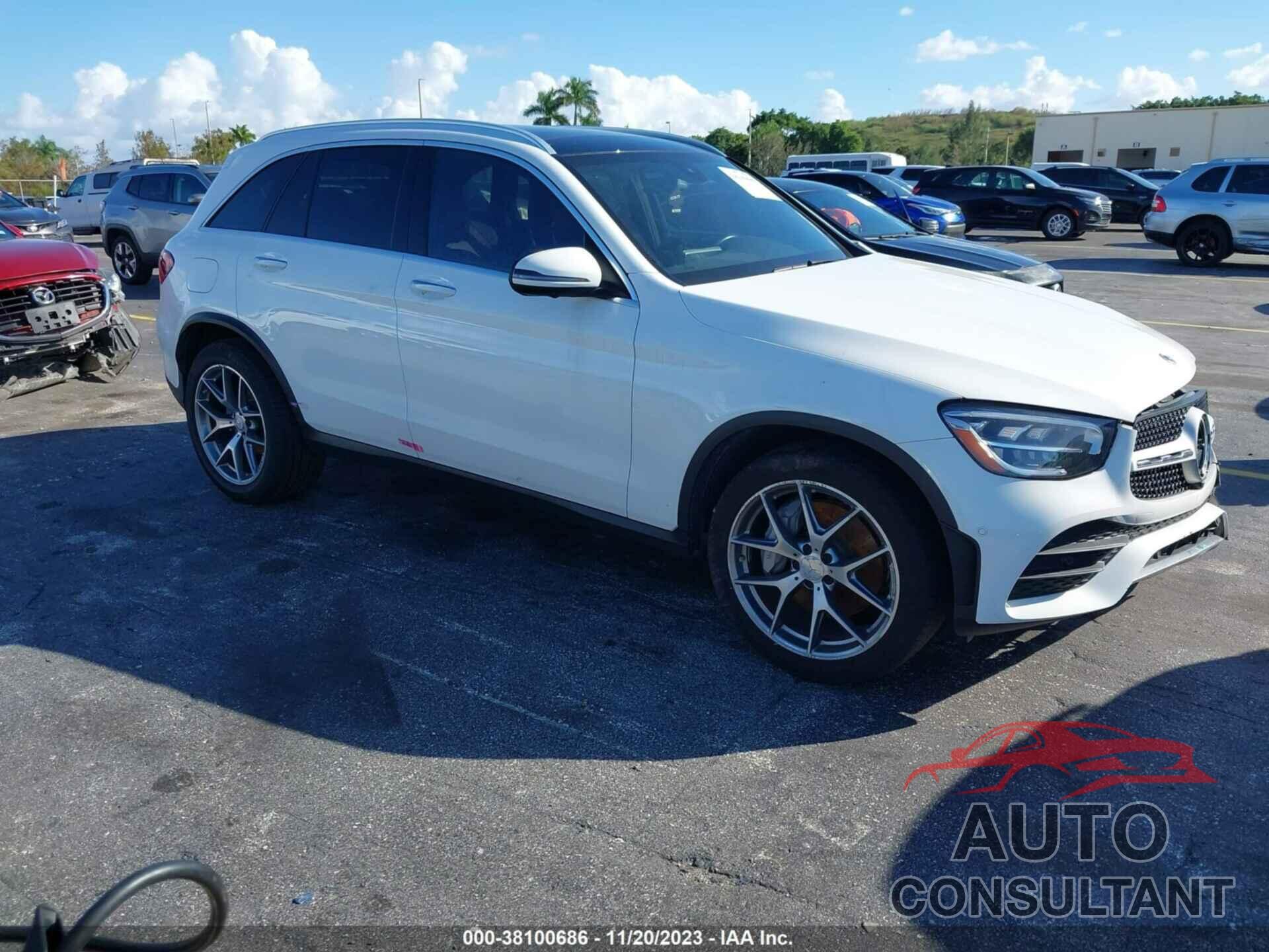 MERCEDES-BENZ GLC 300 2020 - W1N0G8DB8LF827597