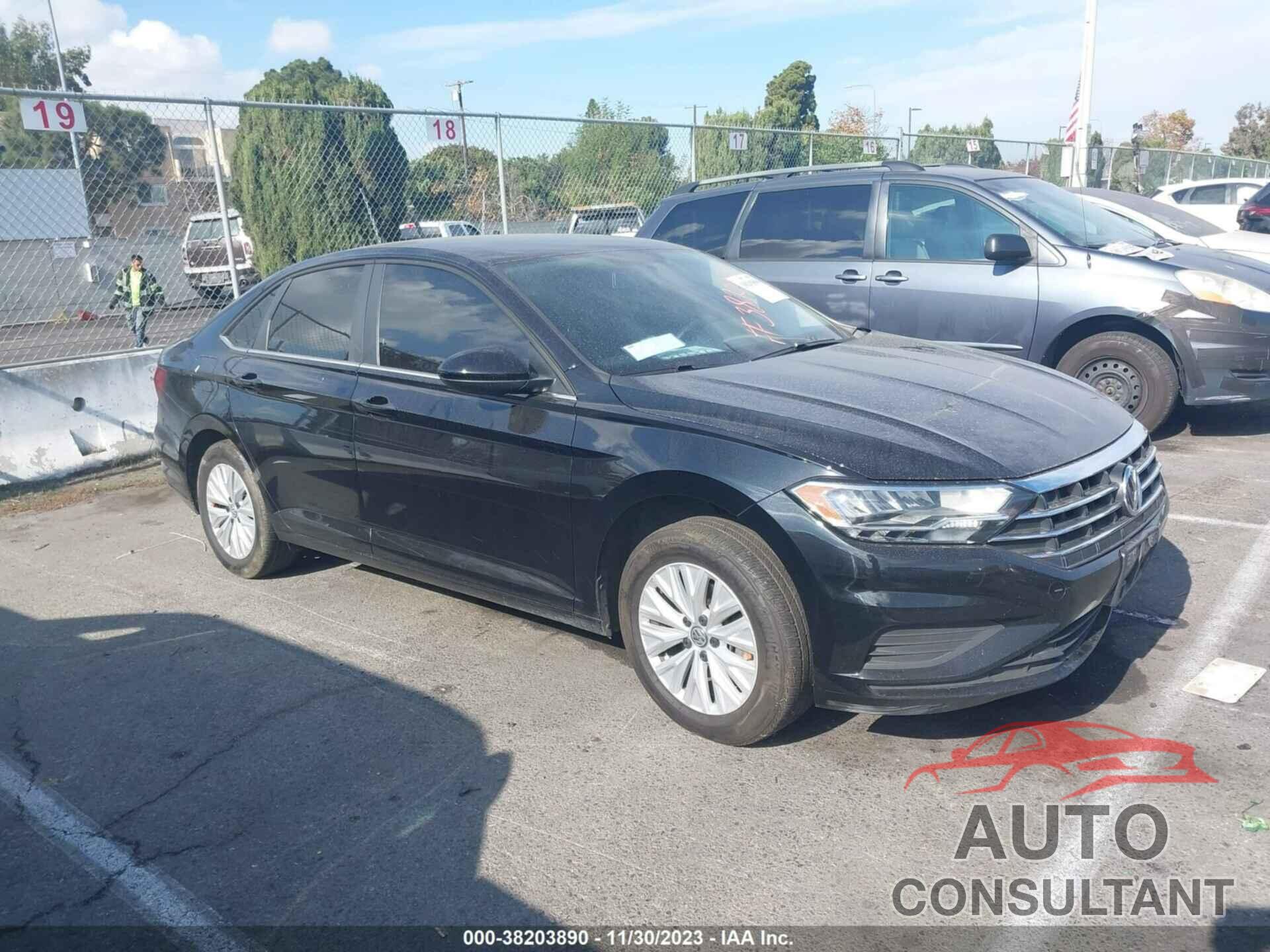 VOLKSWAGEN JETTA 2019 - 3VWN57BUXKM167043