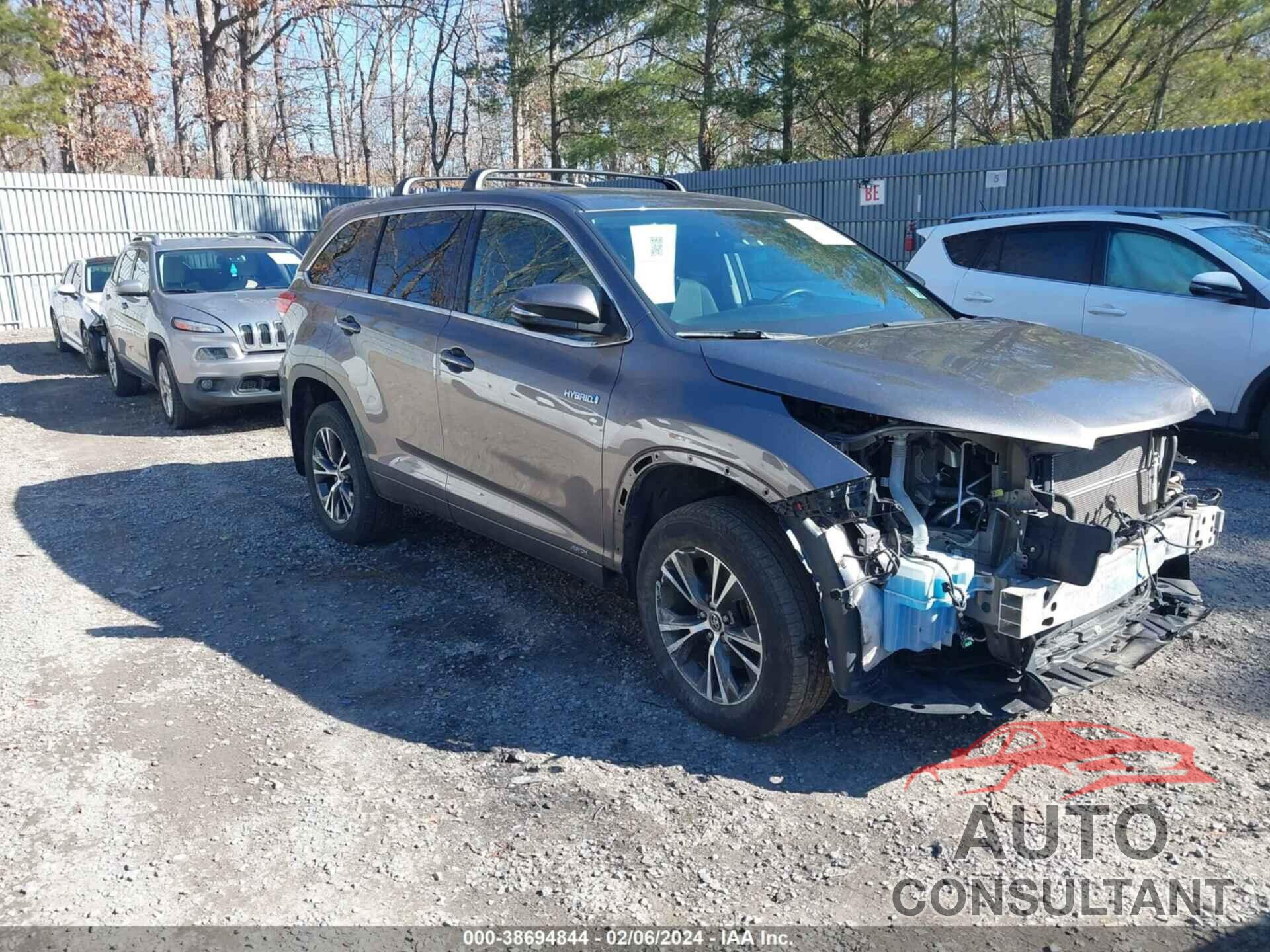 TOYOTA HIGHLANDER HYBRID 2018 - 5TDBGRFH9JS046057