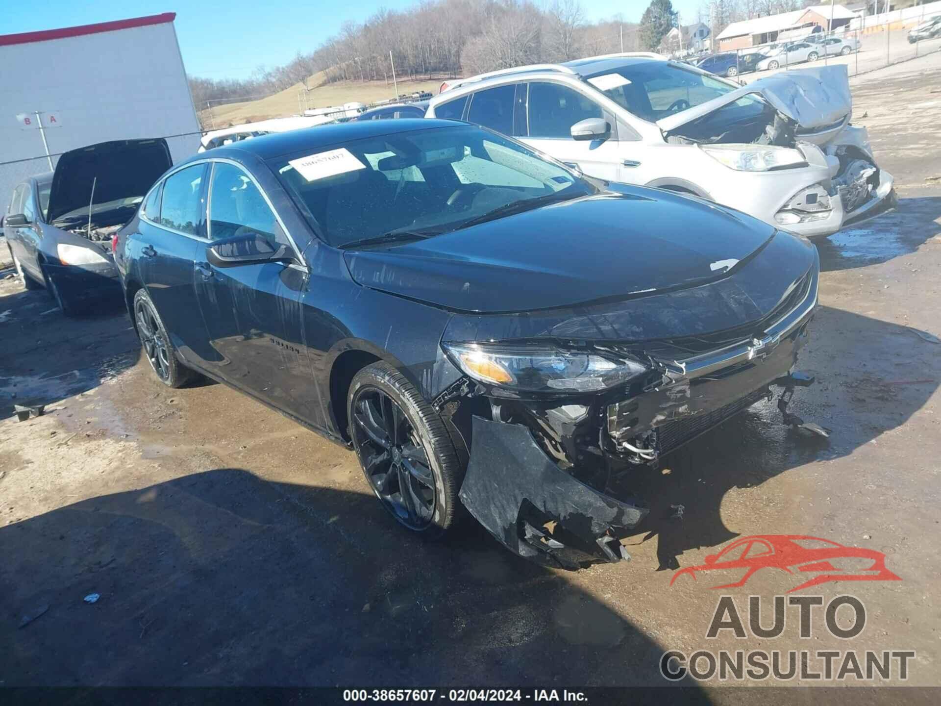 CHEVROLET MALIBU 2021 - 1G1ZD5ST1MF004182