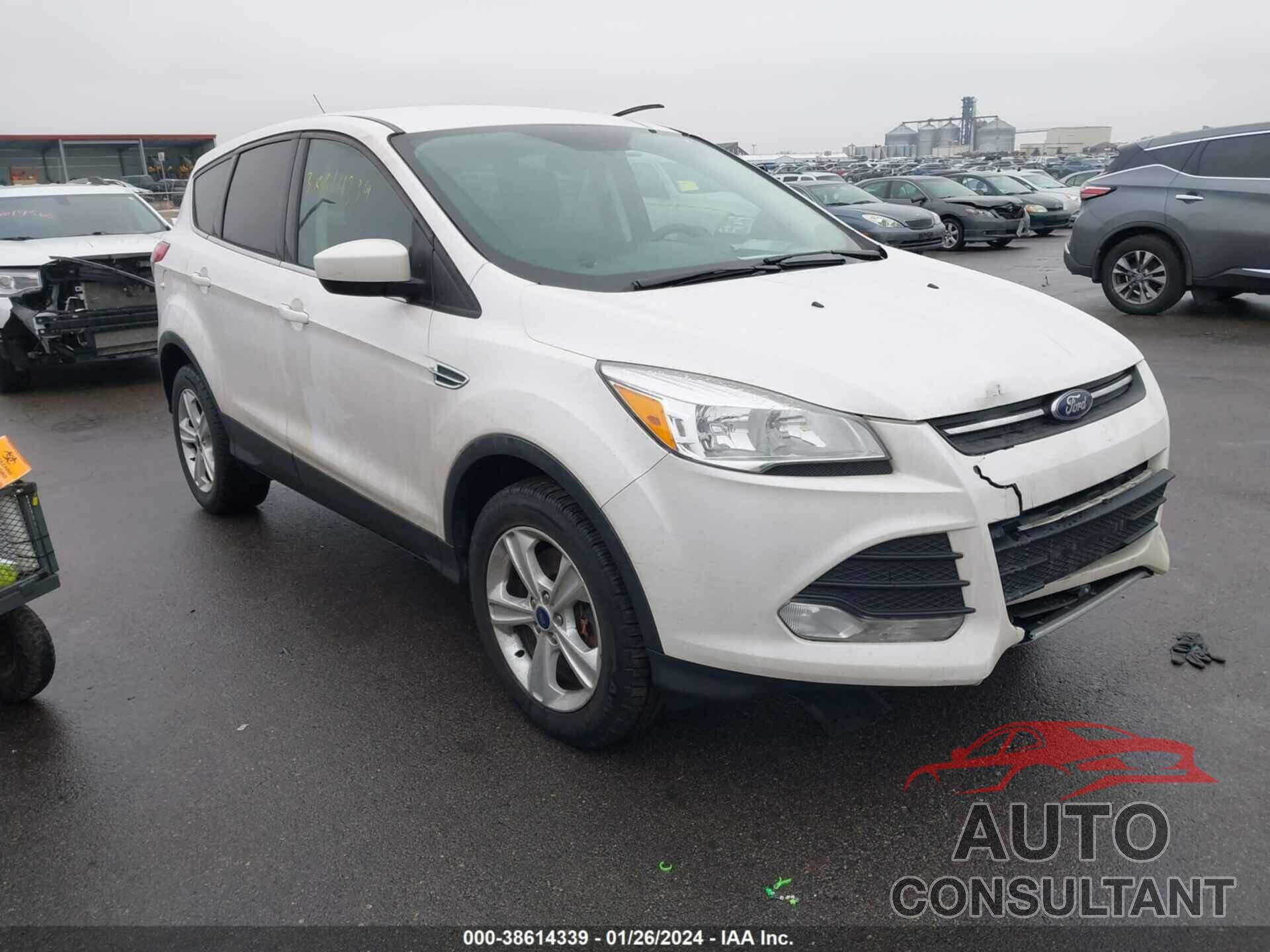 FORD ESCAPE 2016 - 1FMCU9G96GUB07708