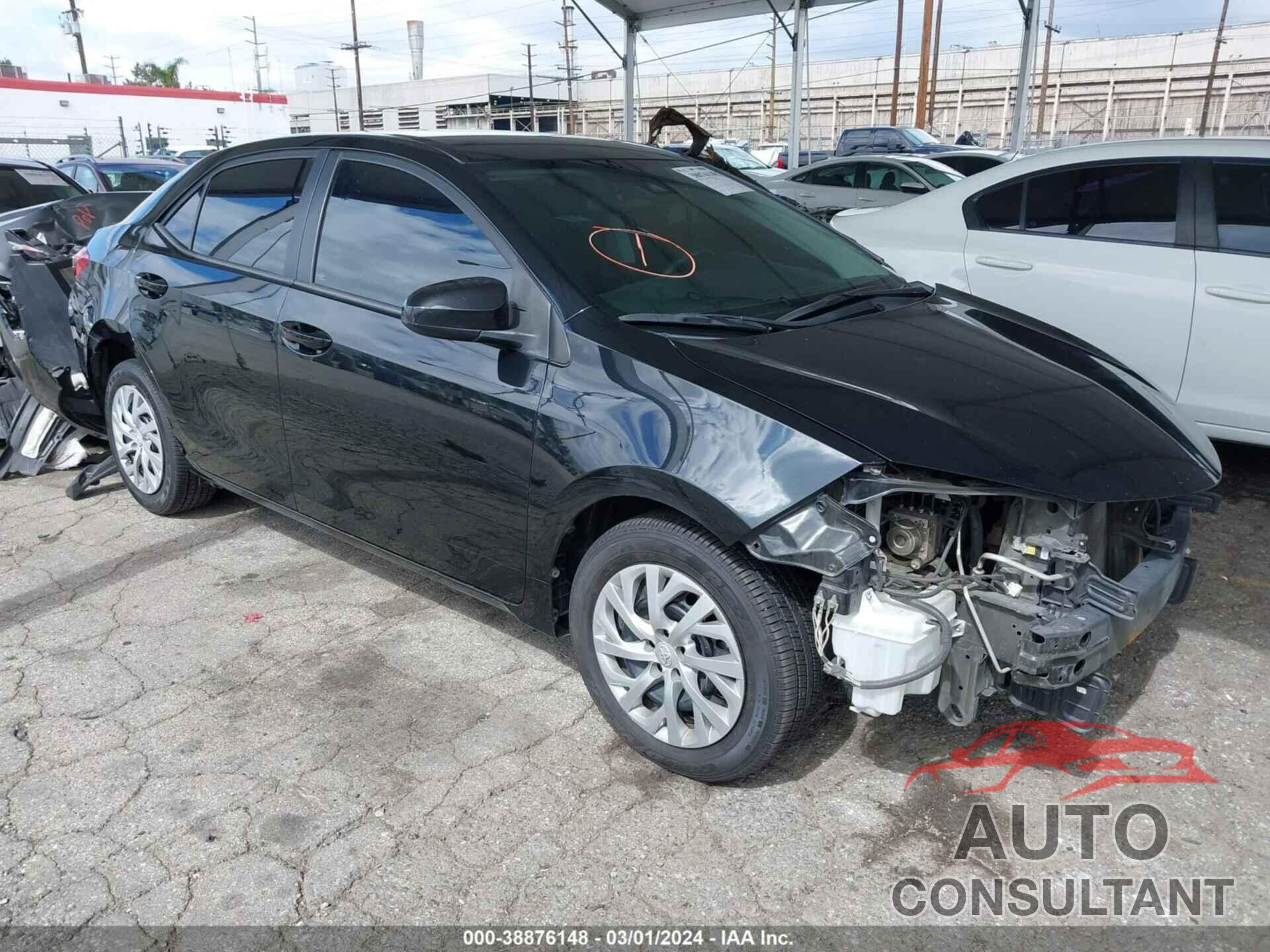 TOYOTA COROLLA 2018 - 2T1BURHE7JC051004