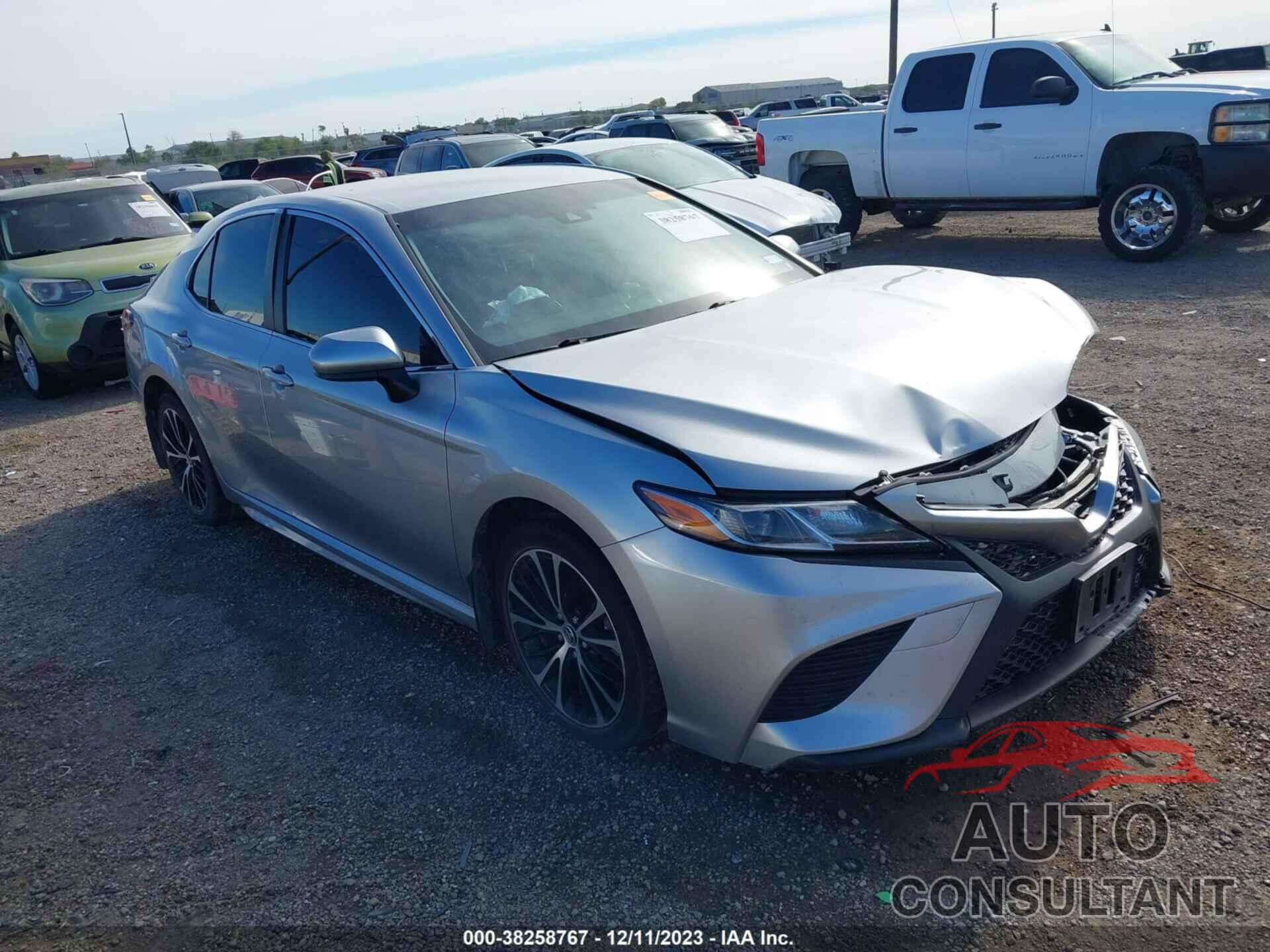 TOYOTA CAMRY 2018 - JTNB11HK7J3043361