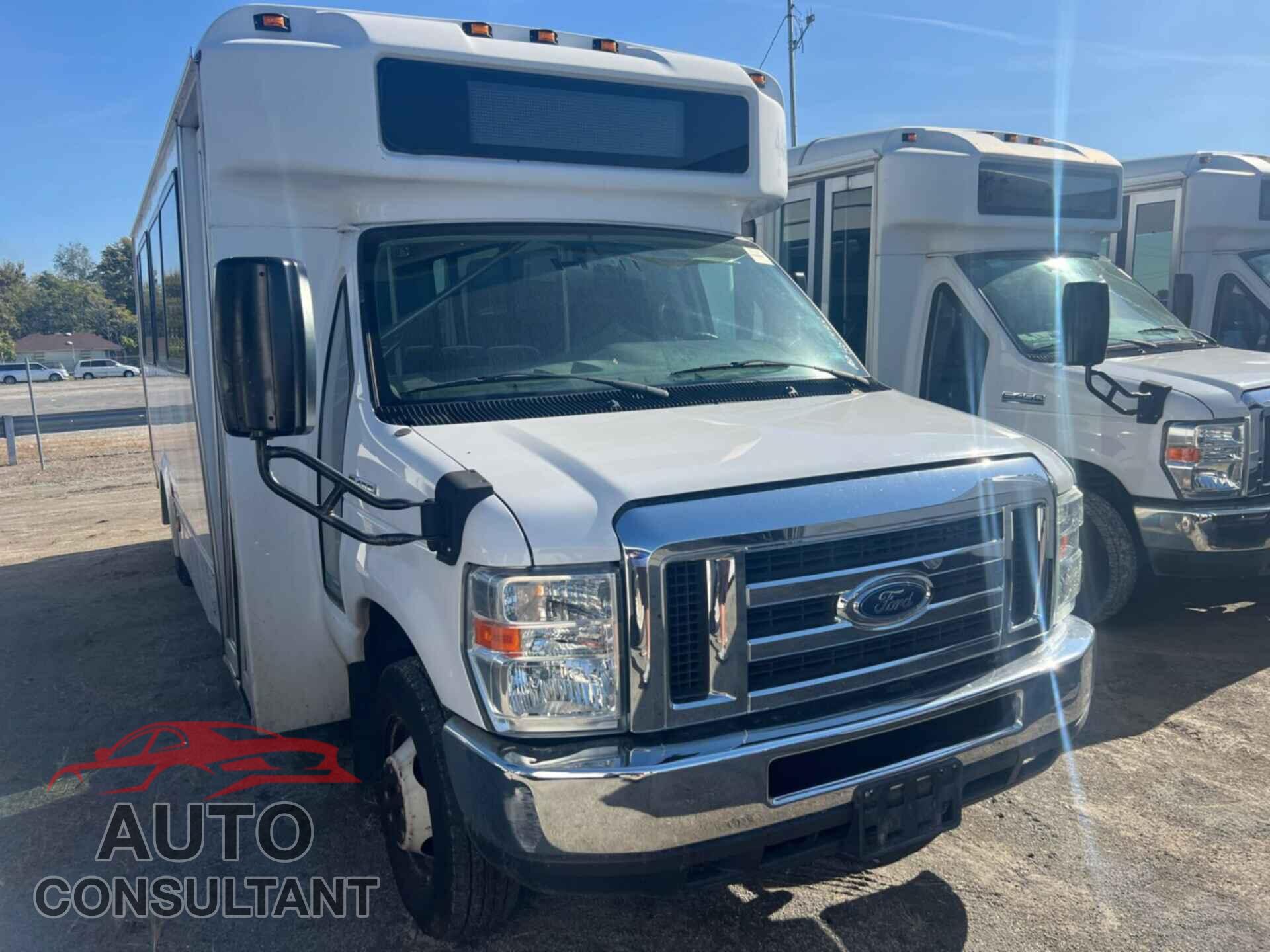 FORD E-450 CUTAWAY 2017 - 1FDFE4FS7HDC32008