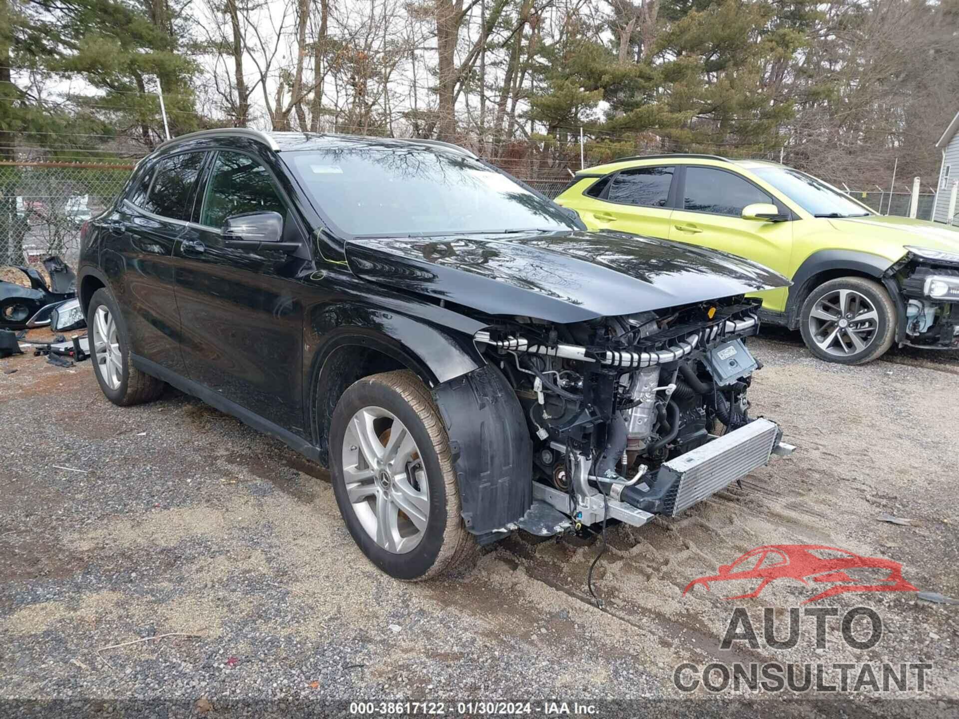 MERCEDES-BENZ GLA 250 2020 - WDCTG4GB8LJ685414