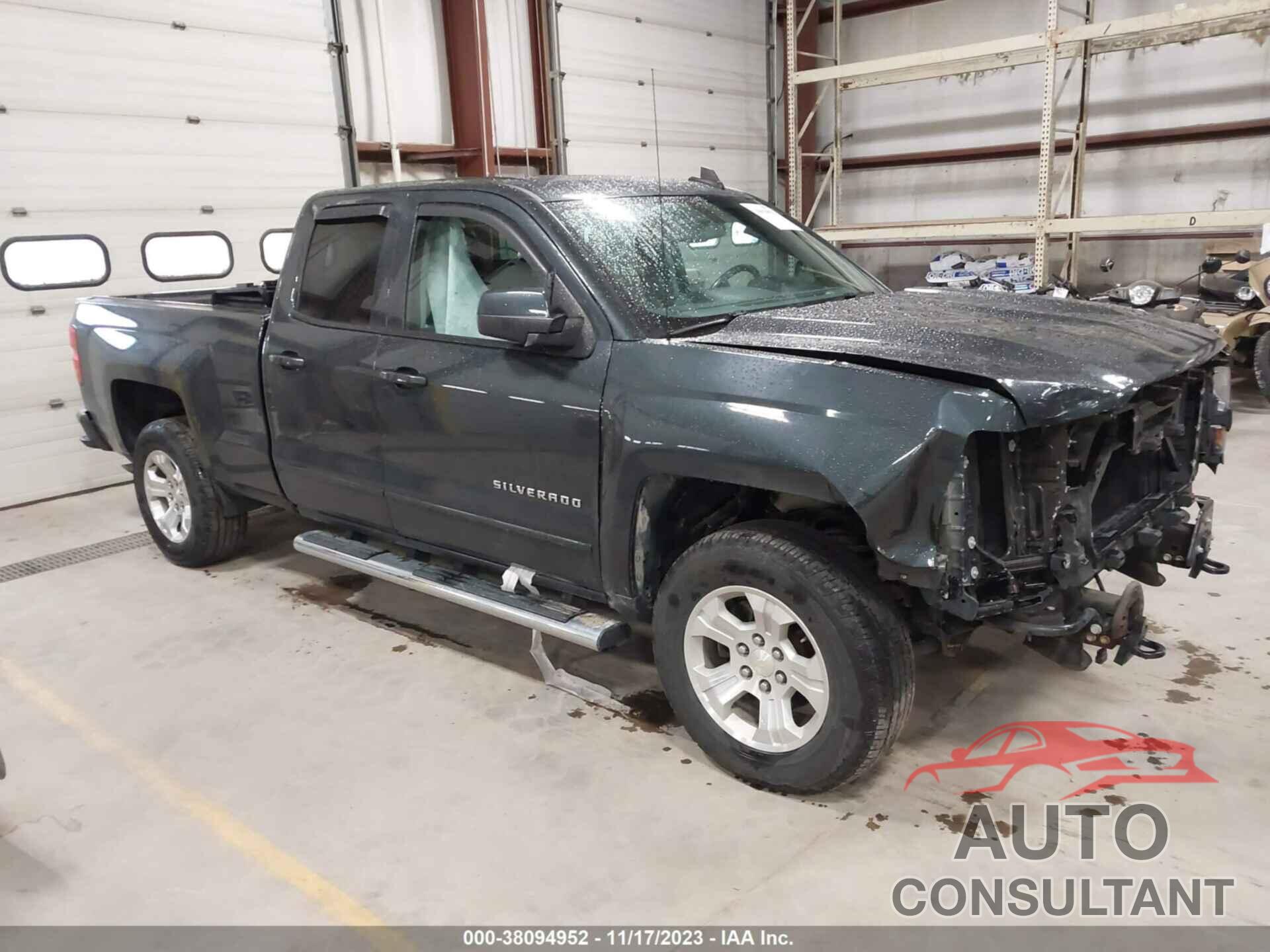 CHEVROLET SILVERADO 1500 2018 - 1GCVKREC9JZ267982