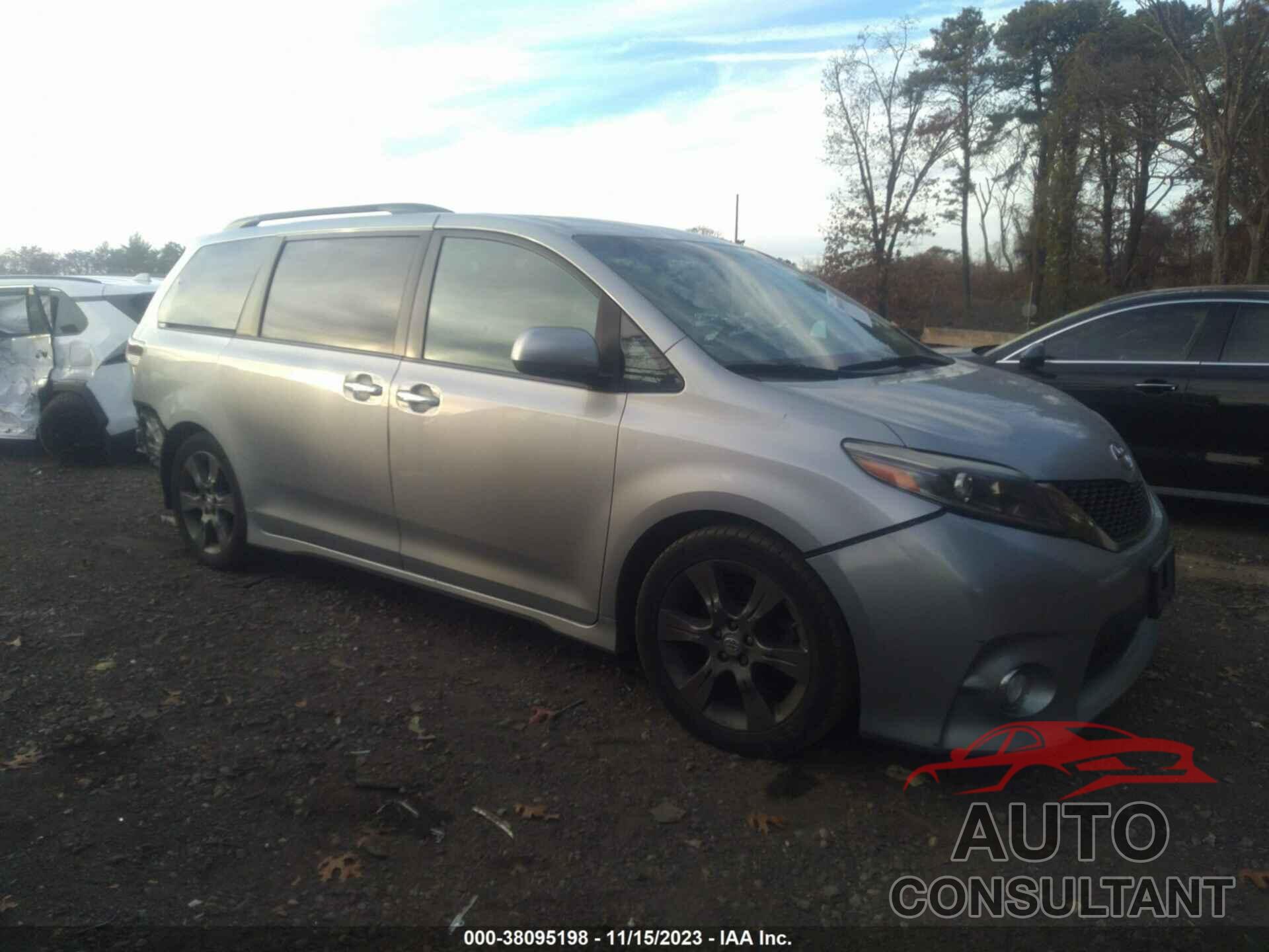 TOYOTA SIENNA 2016 - 5TDXK3DC7GS749058