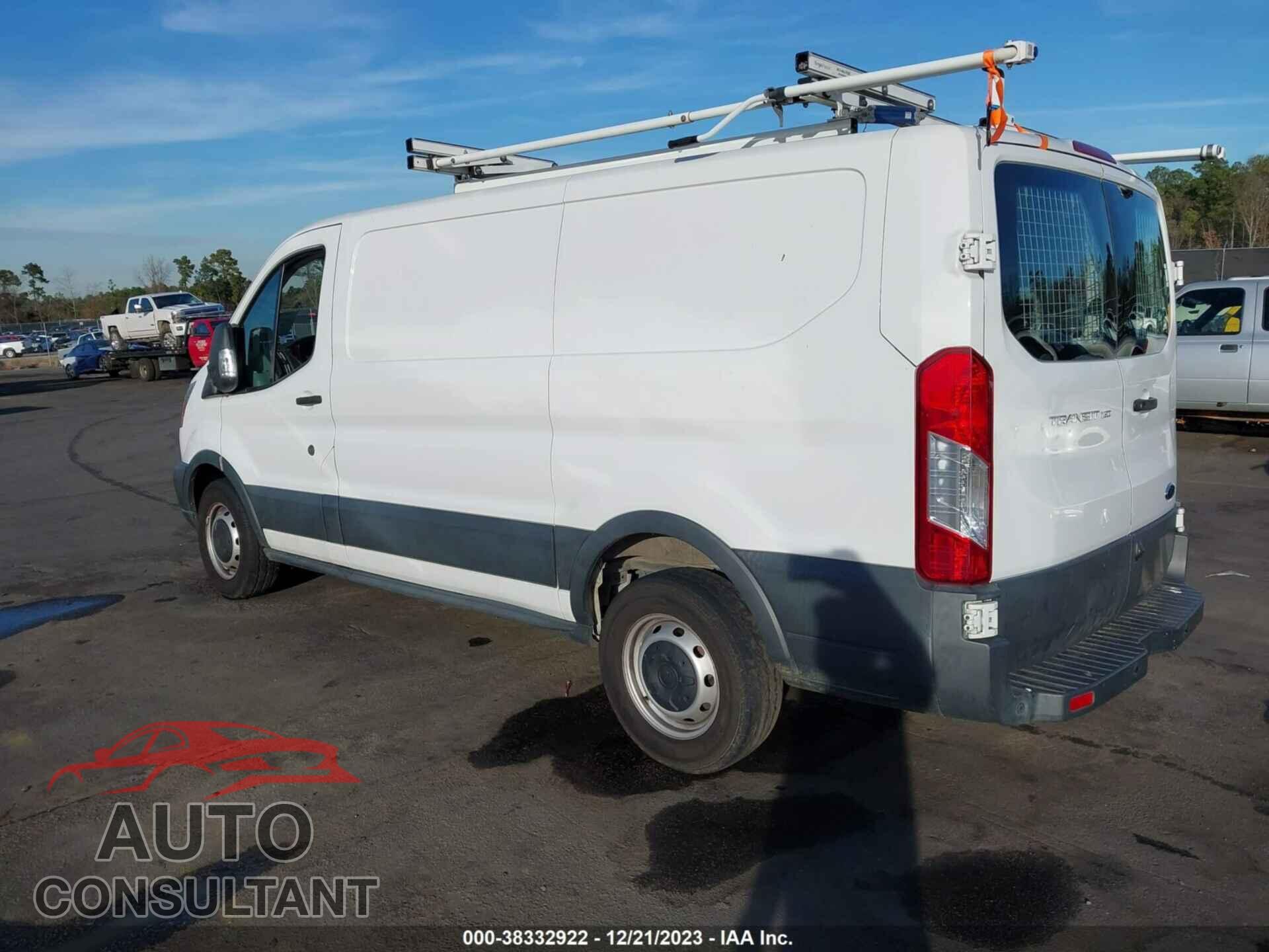 FORD TRANSIT-150 2018 - 1FTYE1ZM9JKB07988