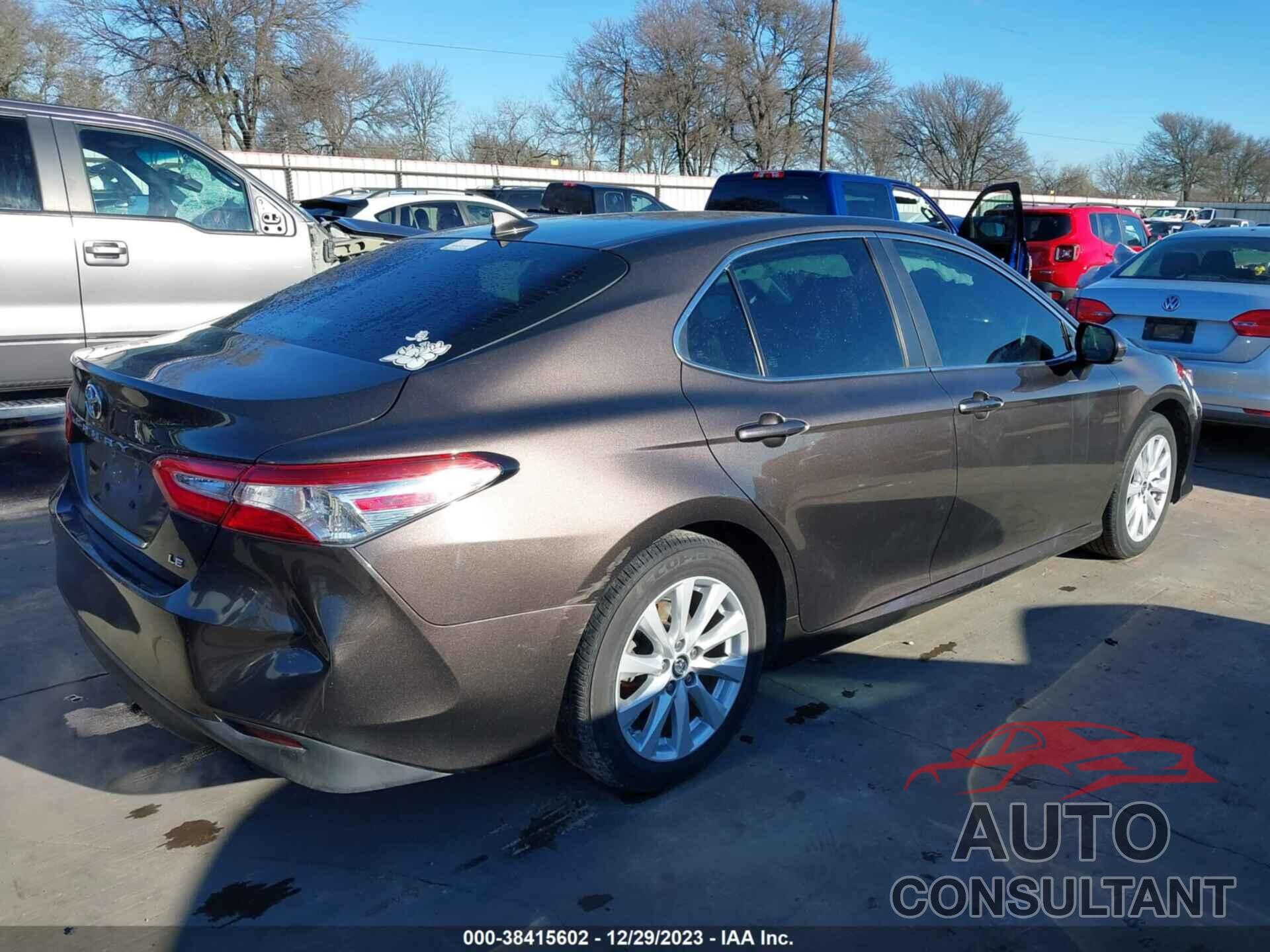 TOYOTA CAMRY 2019 - 4T1B11HK9KU204000