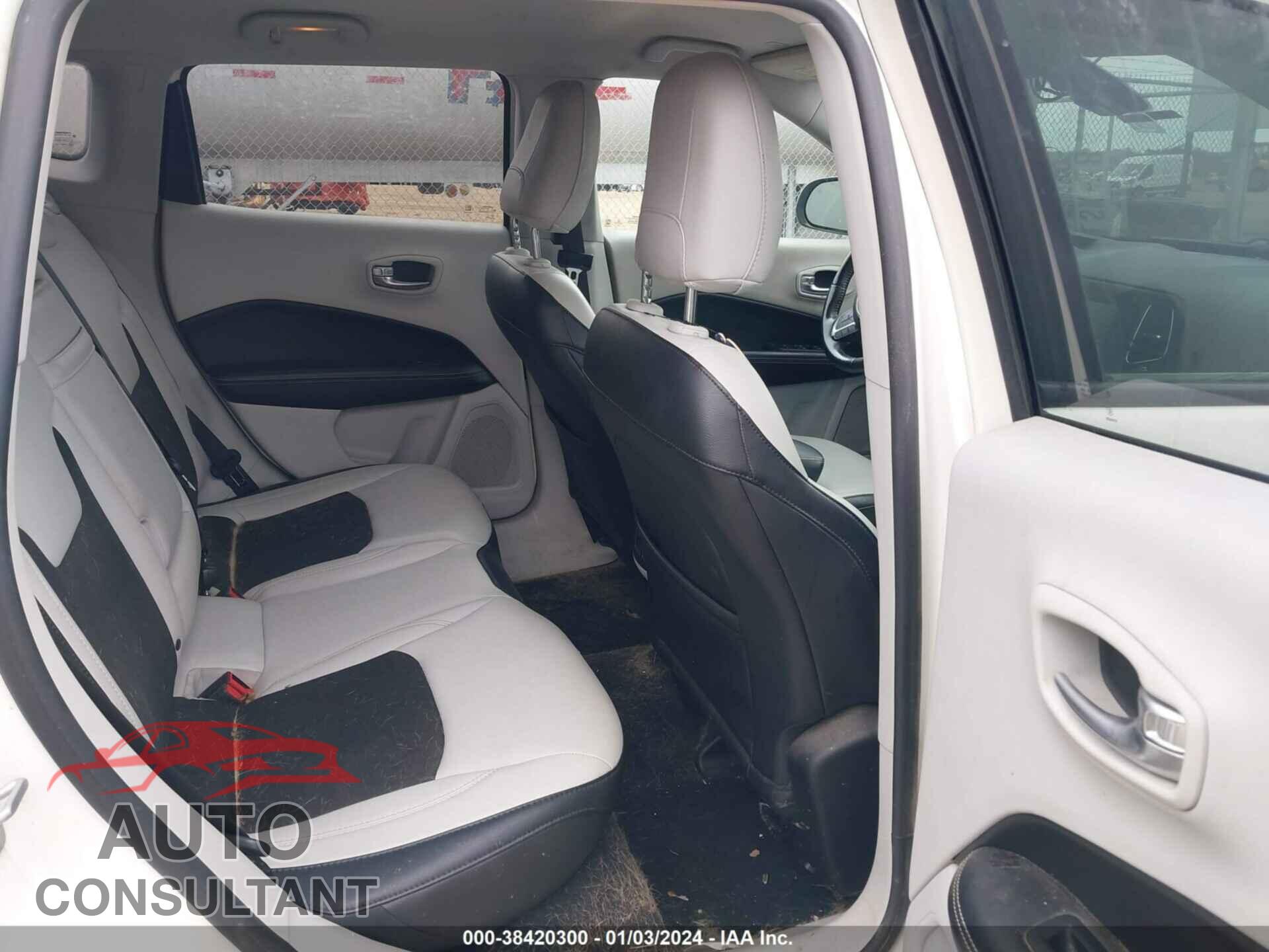 JEEP COMPASS 2018 - 3C4NJCBB9JT465853