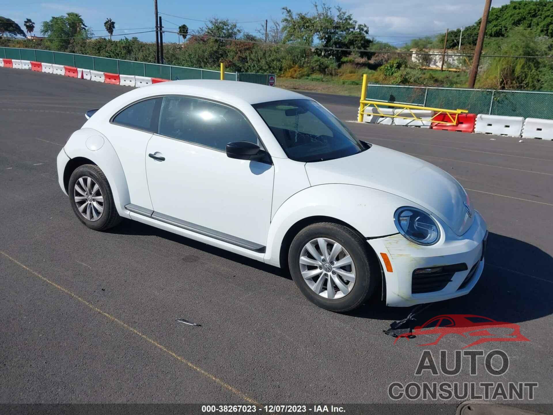 VOLKSWAGEN BEETLE 2017 - 3VWF17AT4HM602690