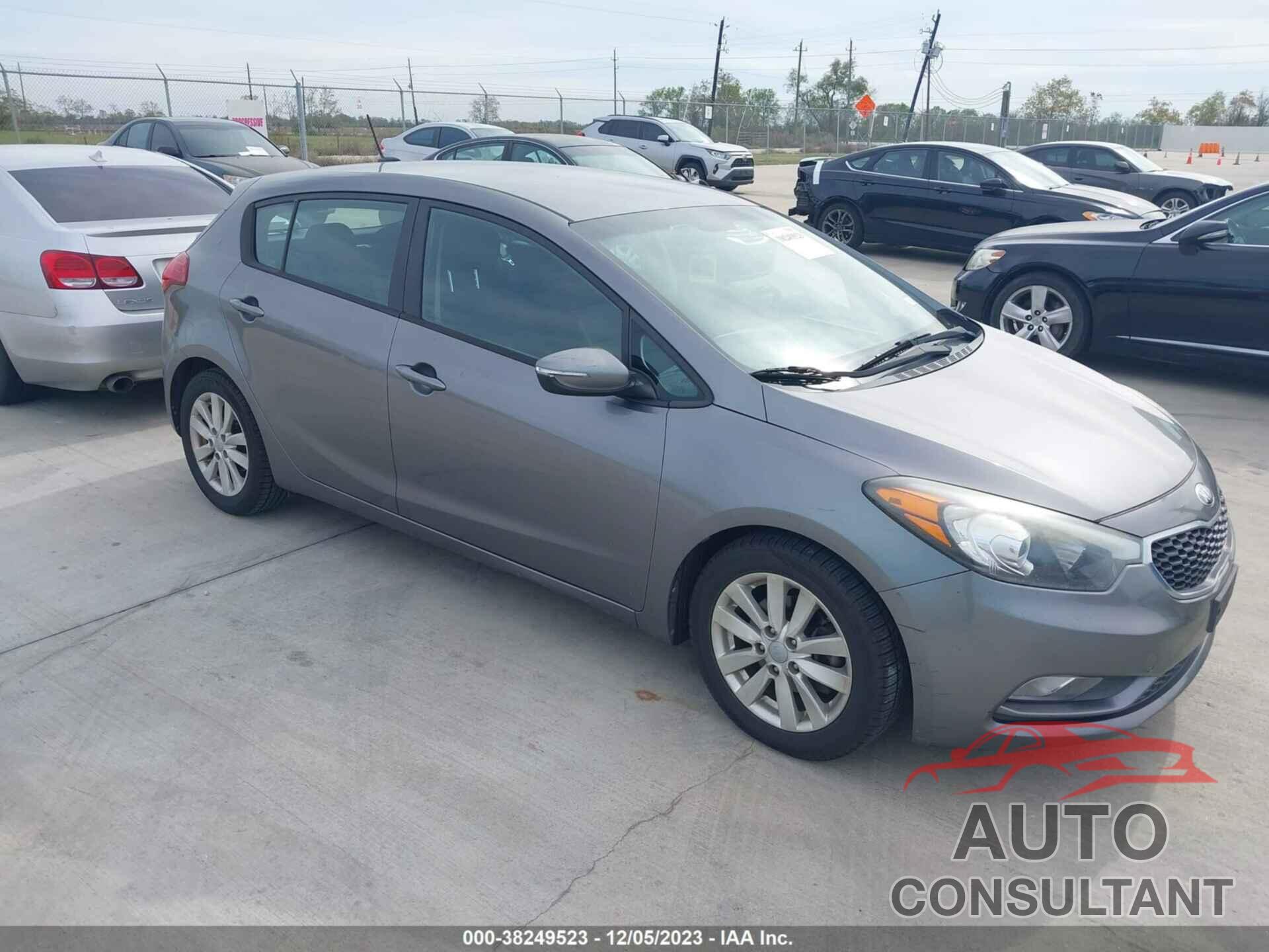 KIA FORTE 2016 - KNAFX5A82G5493181