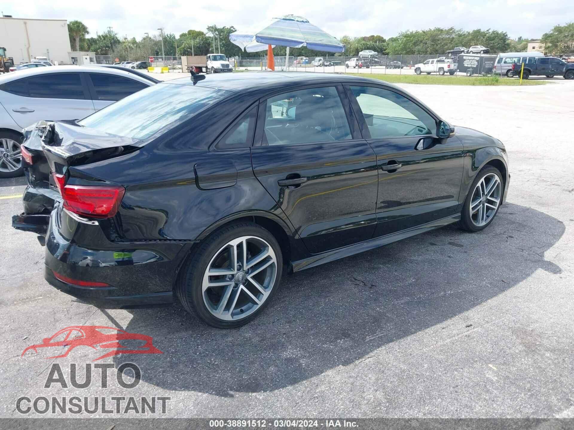 AUDI A3 2018 - WAUGUGFF8J1072130