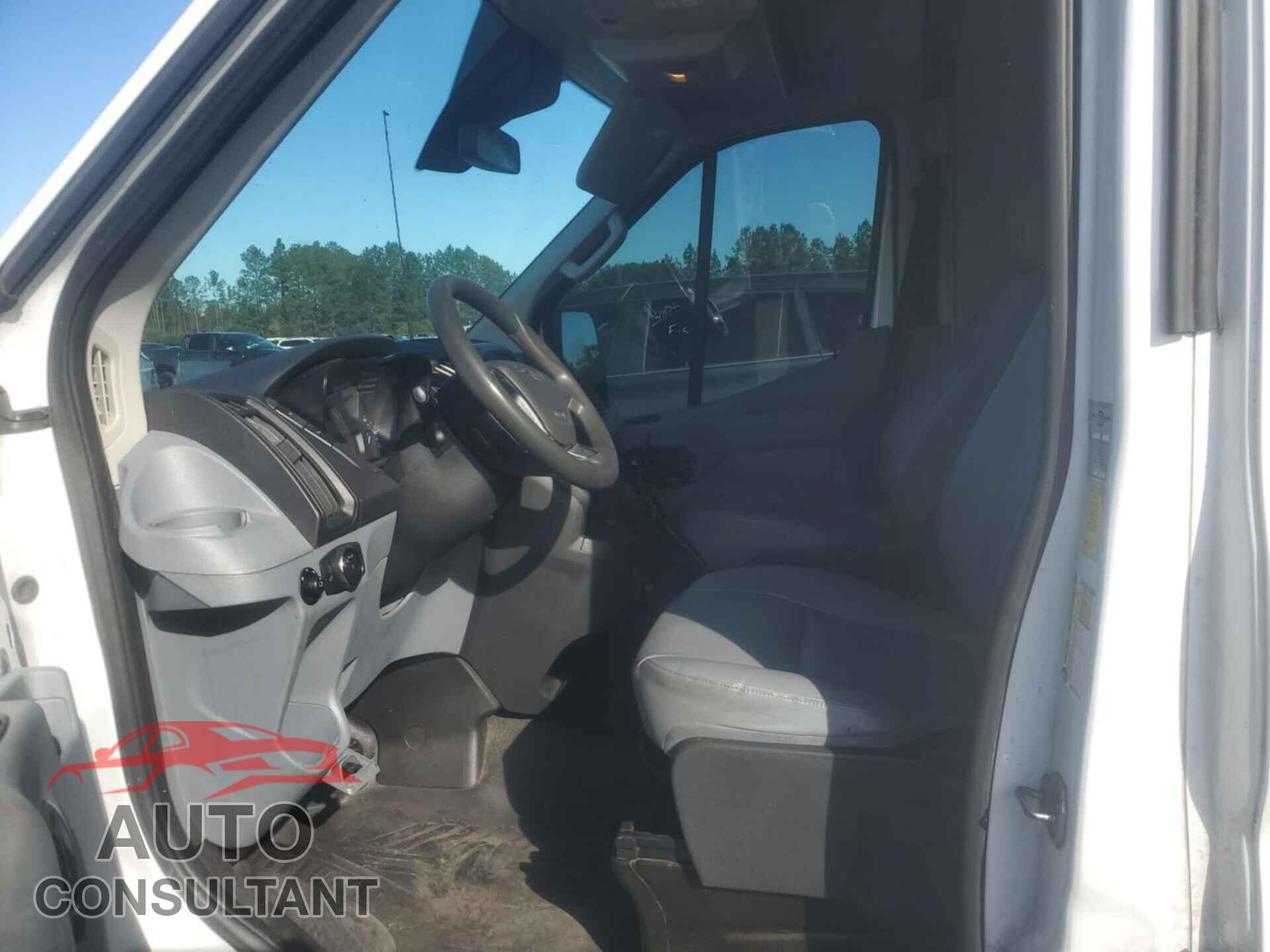 FORD TRANSIT 2017 - 1FTYR2CM5HKA70905