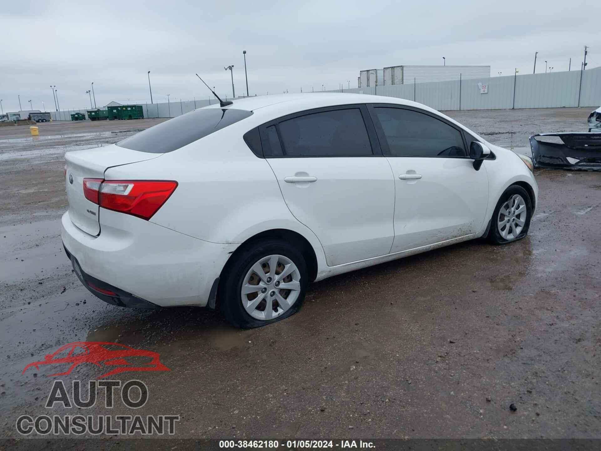 KIA RIO 2015 - KNADN4A38F6445933