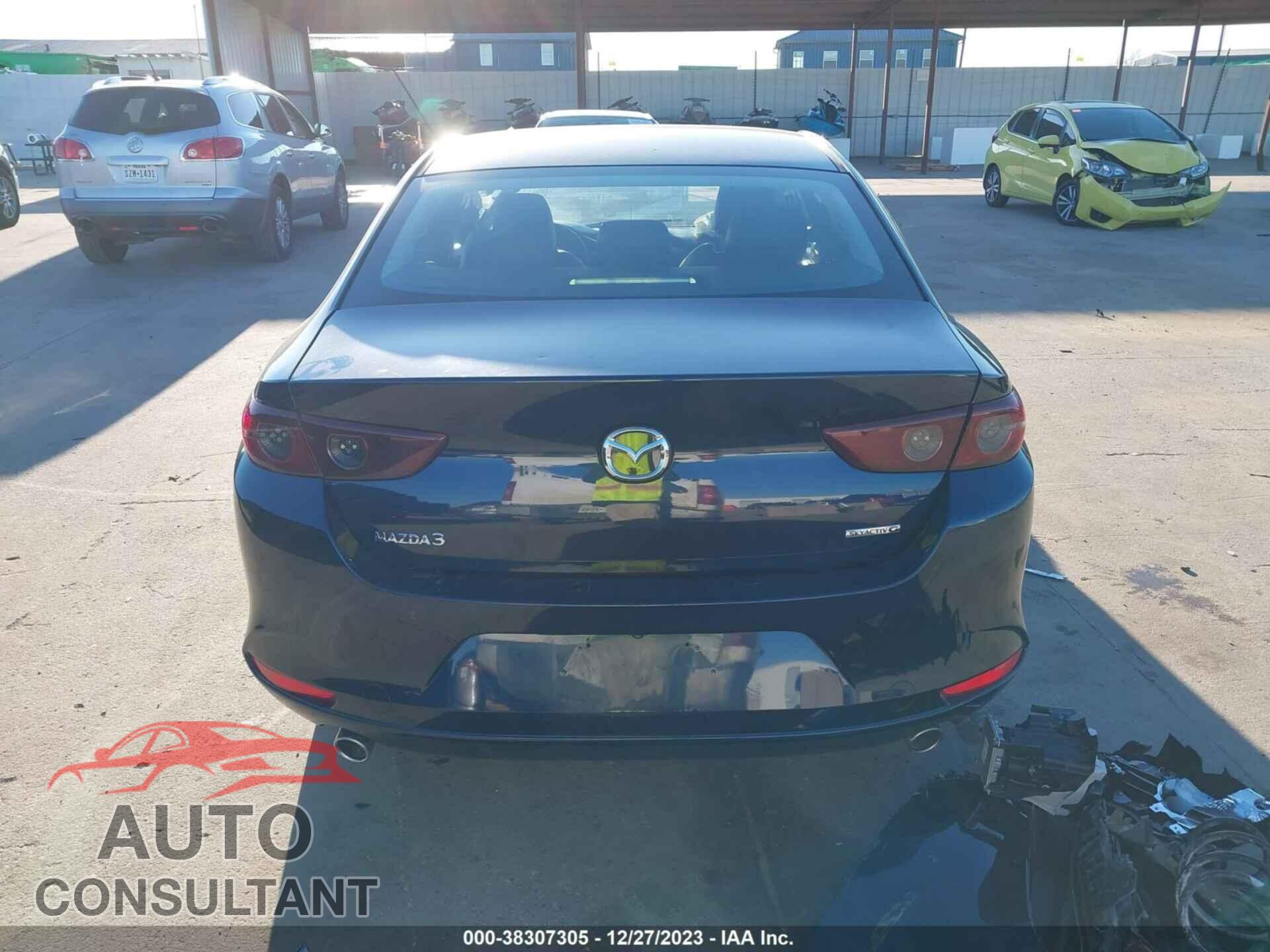 MAZDA MAZDA3 2021 - JM1BPABL2M1315822