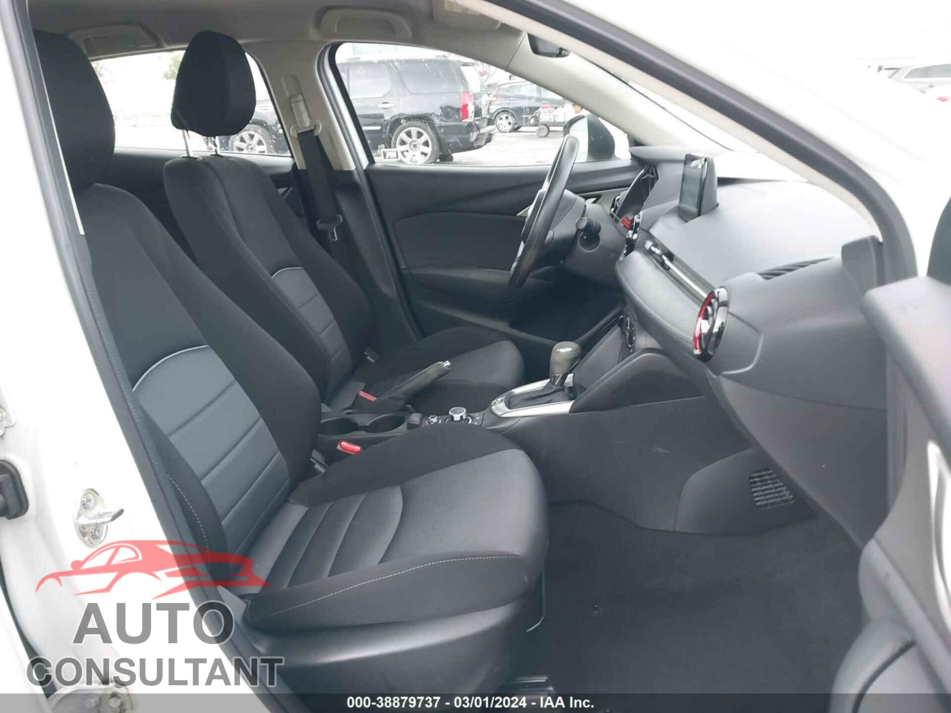 MAZDA CX-3 2018 - JM1DKDB77J0315747