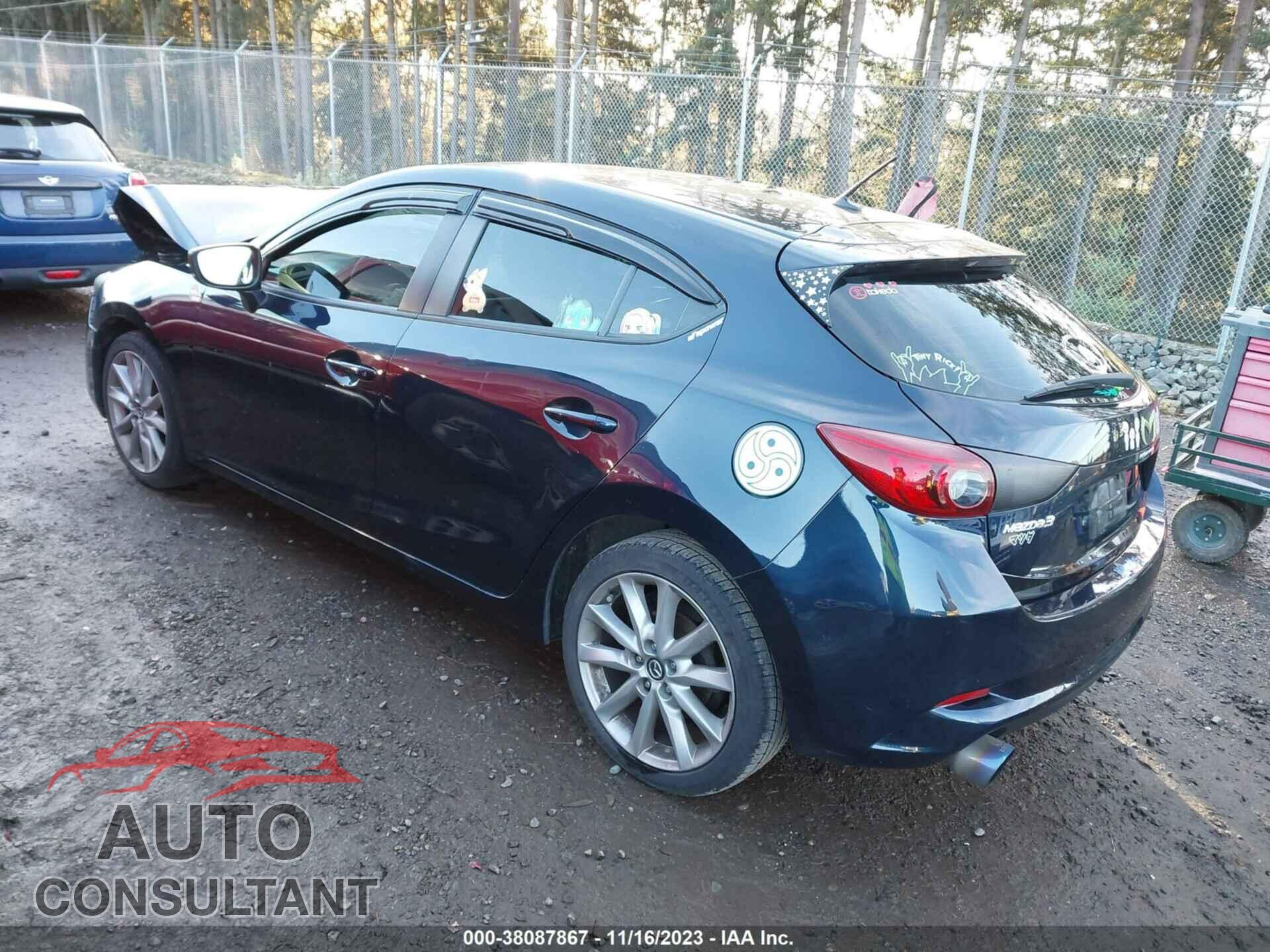 MAZDA MAZDA3 2017 - 3MZBN1L75HM138759