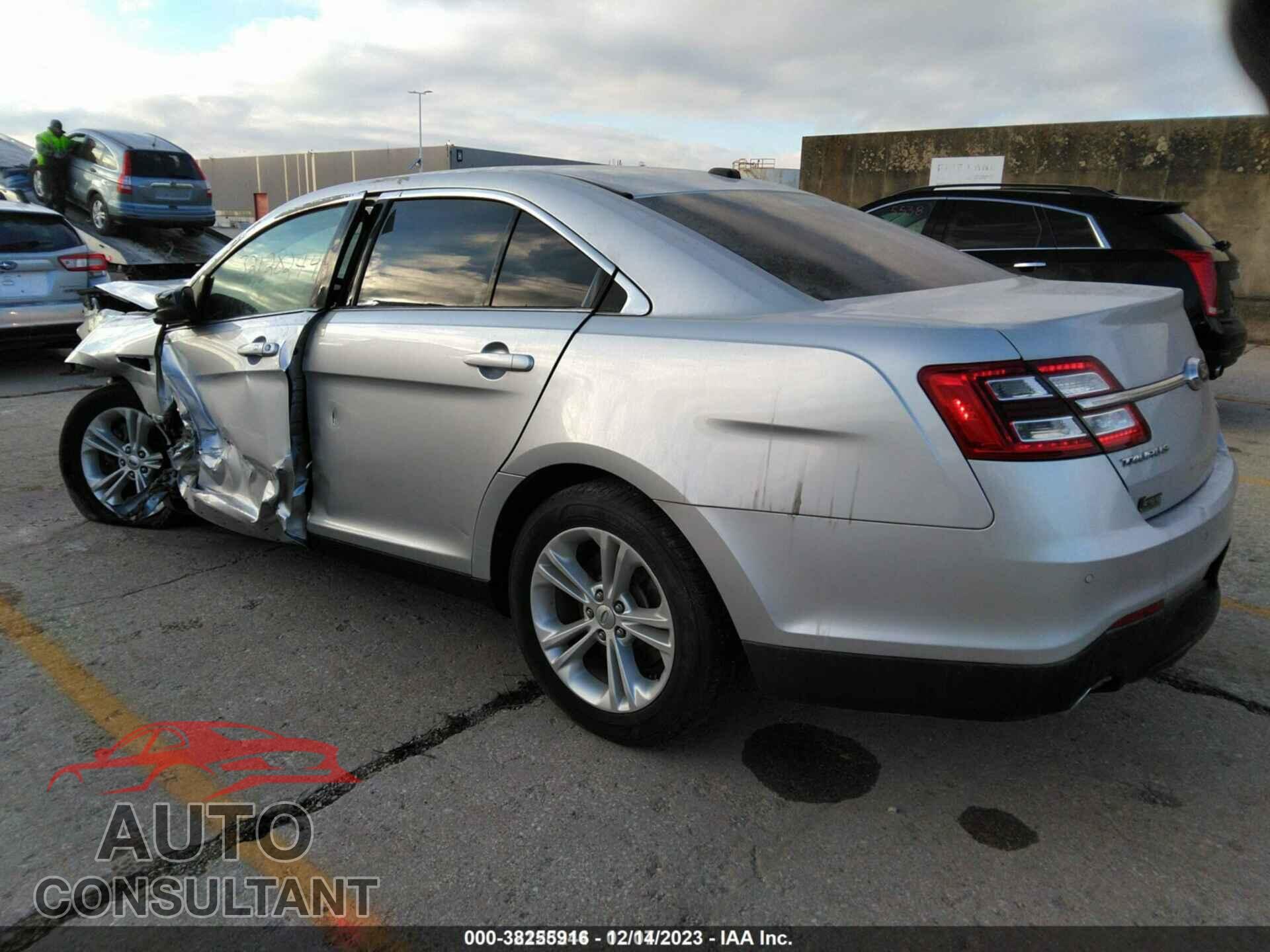 FORD TAURUS 2017 - 1FAHP2E83HG109473