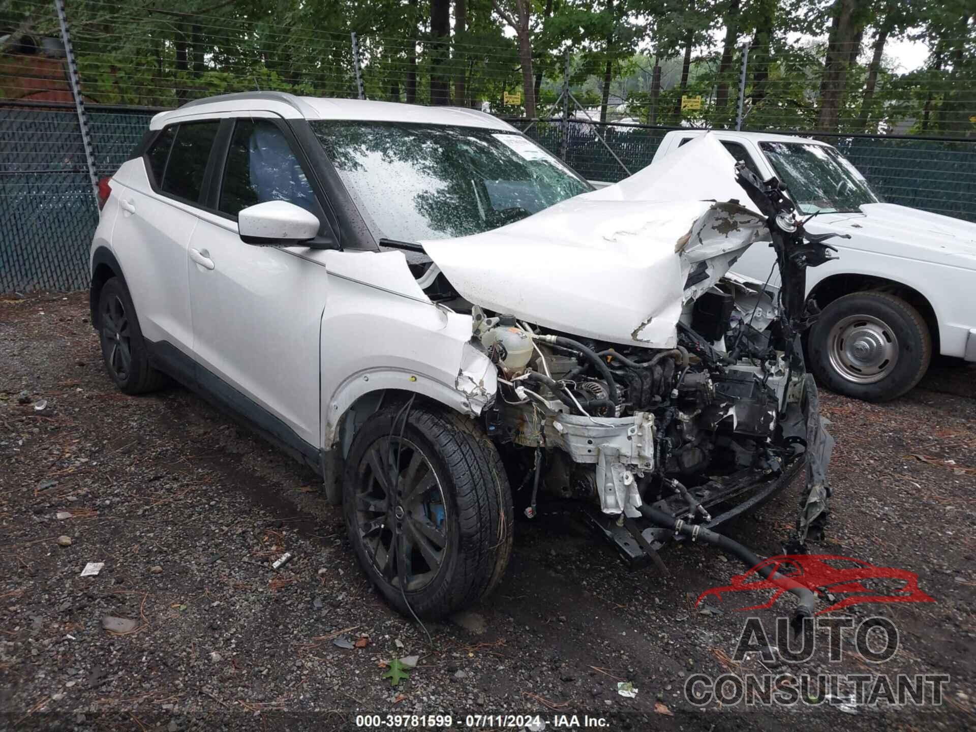 NISSAN KICKS 2018 - 3N1CP5CU2JL540042