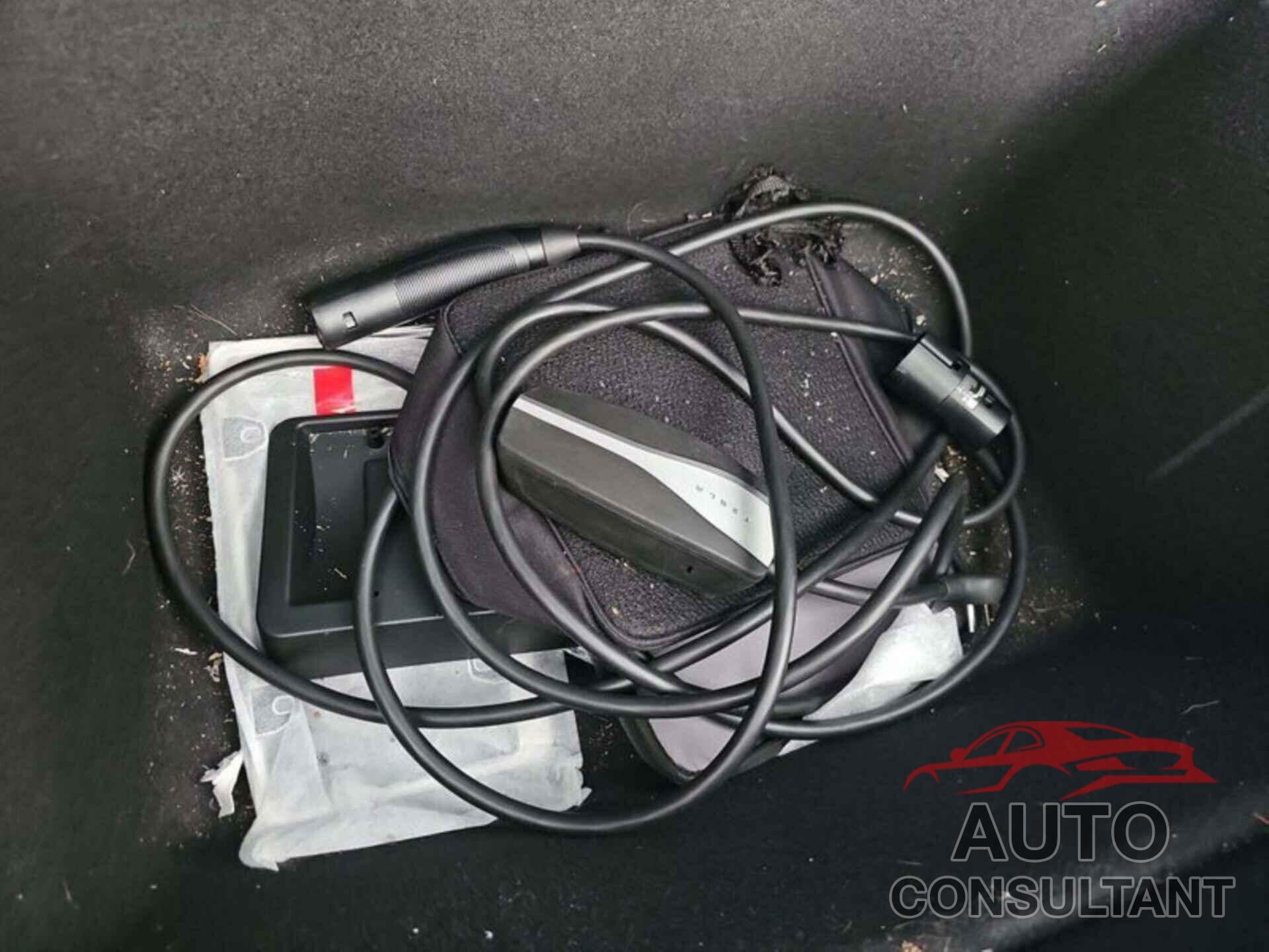 TESLA MODEL 3 2020 - 5YJ3E1EB7LF636905