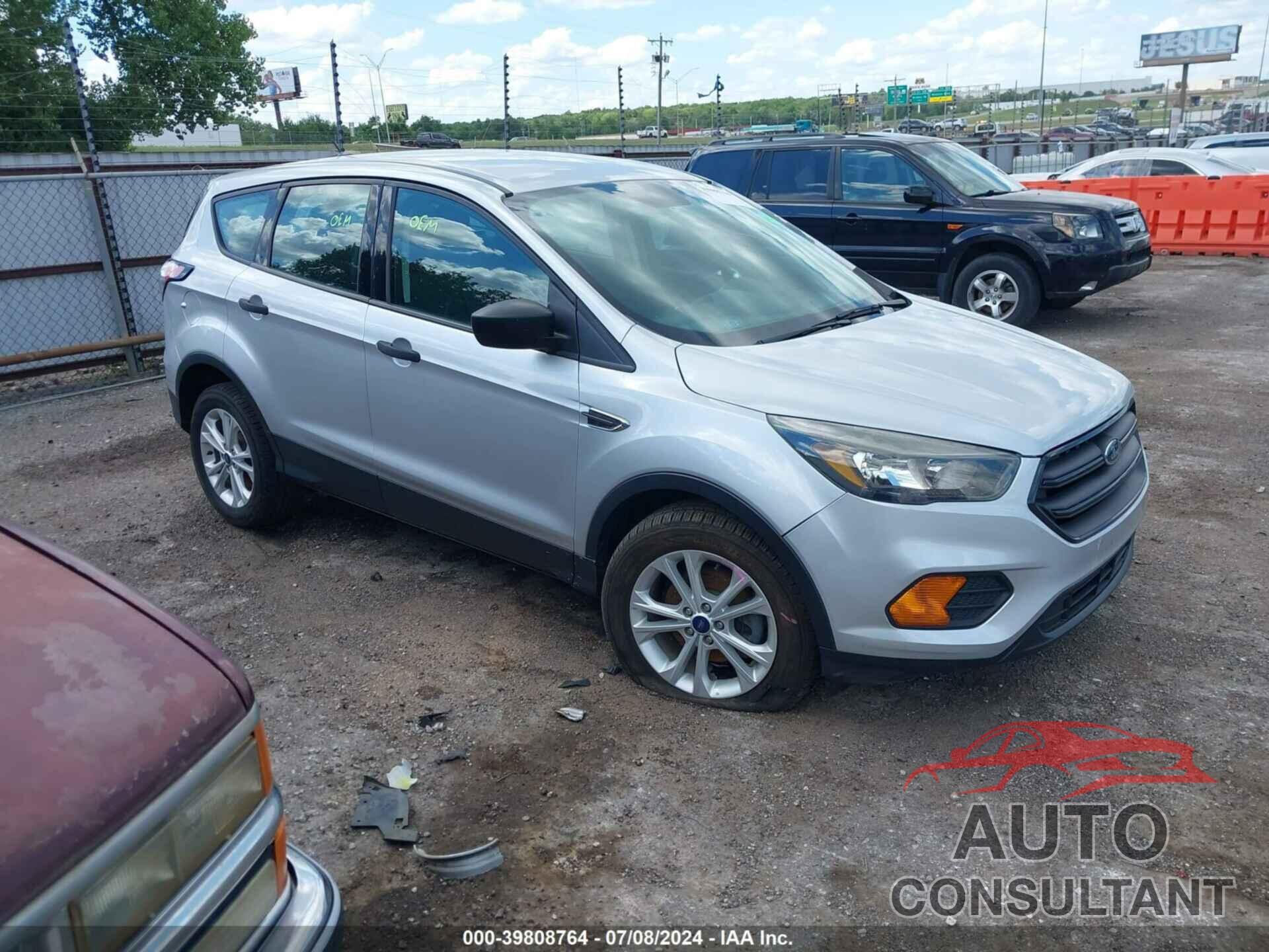FORD ESCAPE 2018 - 1FMCU0F79JUB42567
