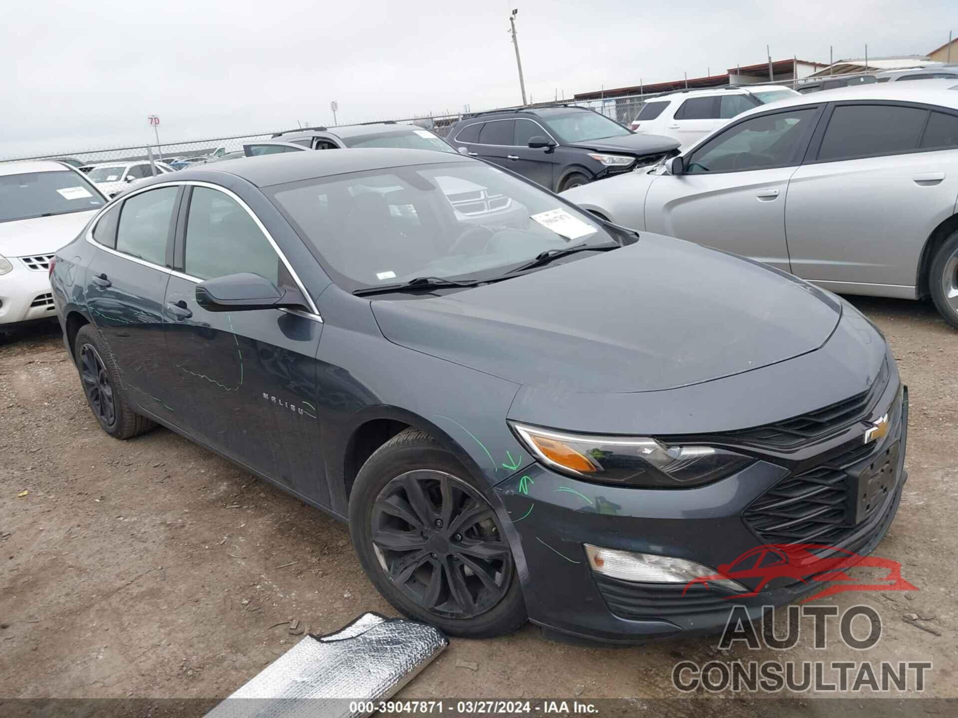 CHEVROLET MALIBU 2021 - 1G1ZD5ST5MF008834