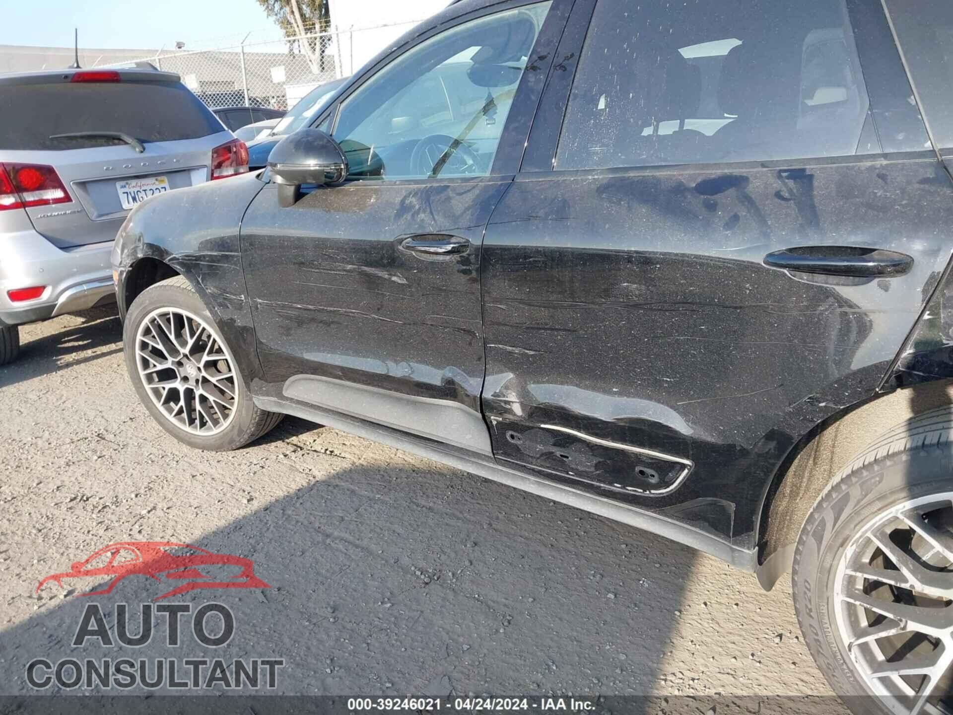 PORSCHE MACAN 2017 - WP1AA2A57HLB02749