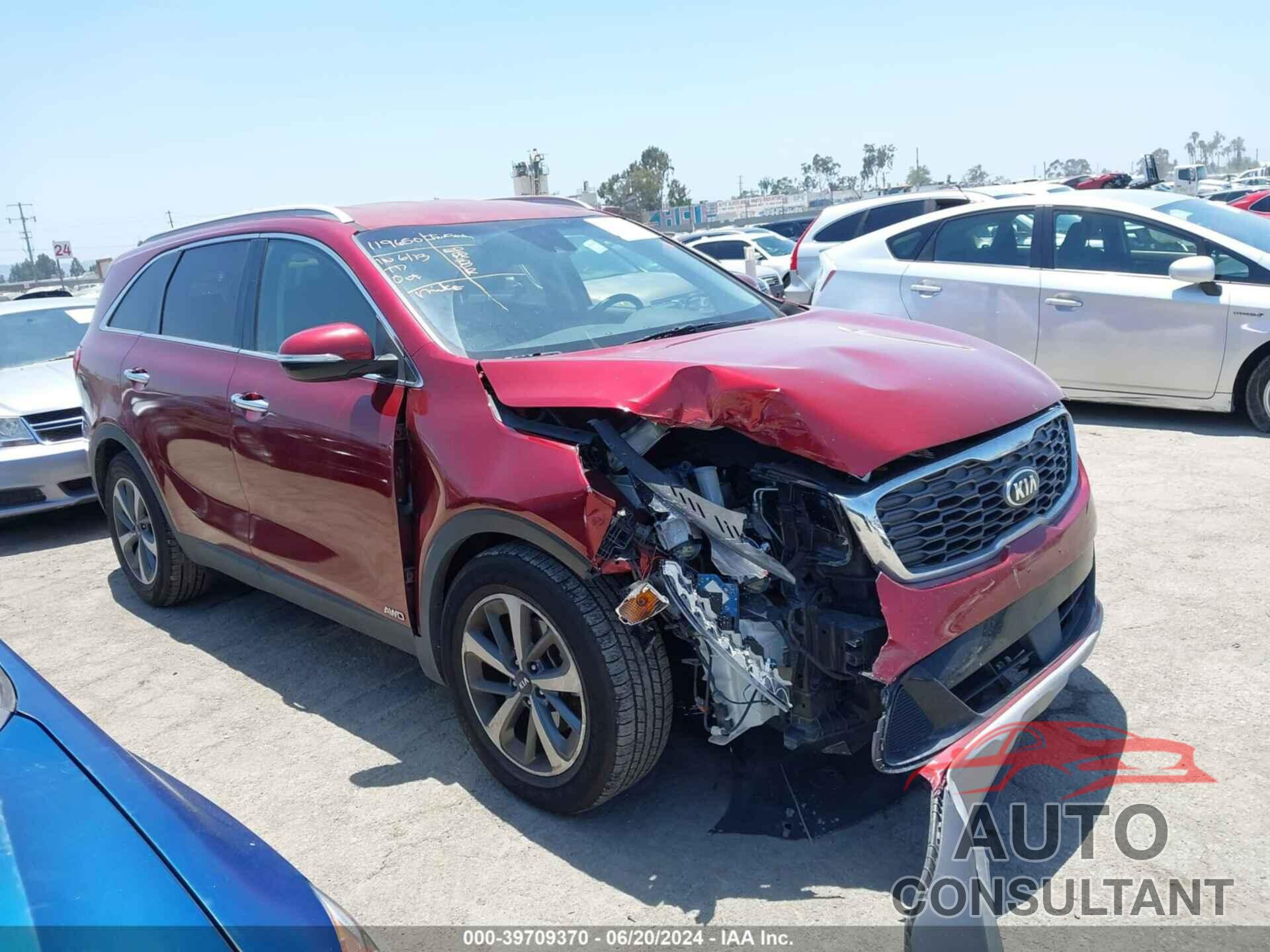 KIA SORENTO 2019 - 5XYPHDA50KG465898