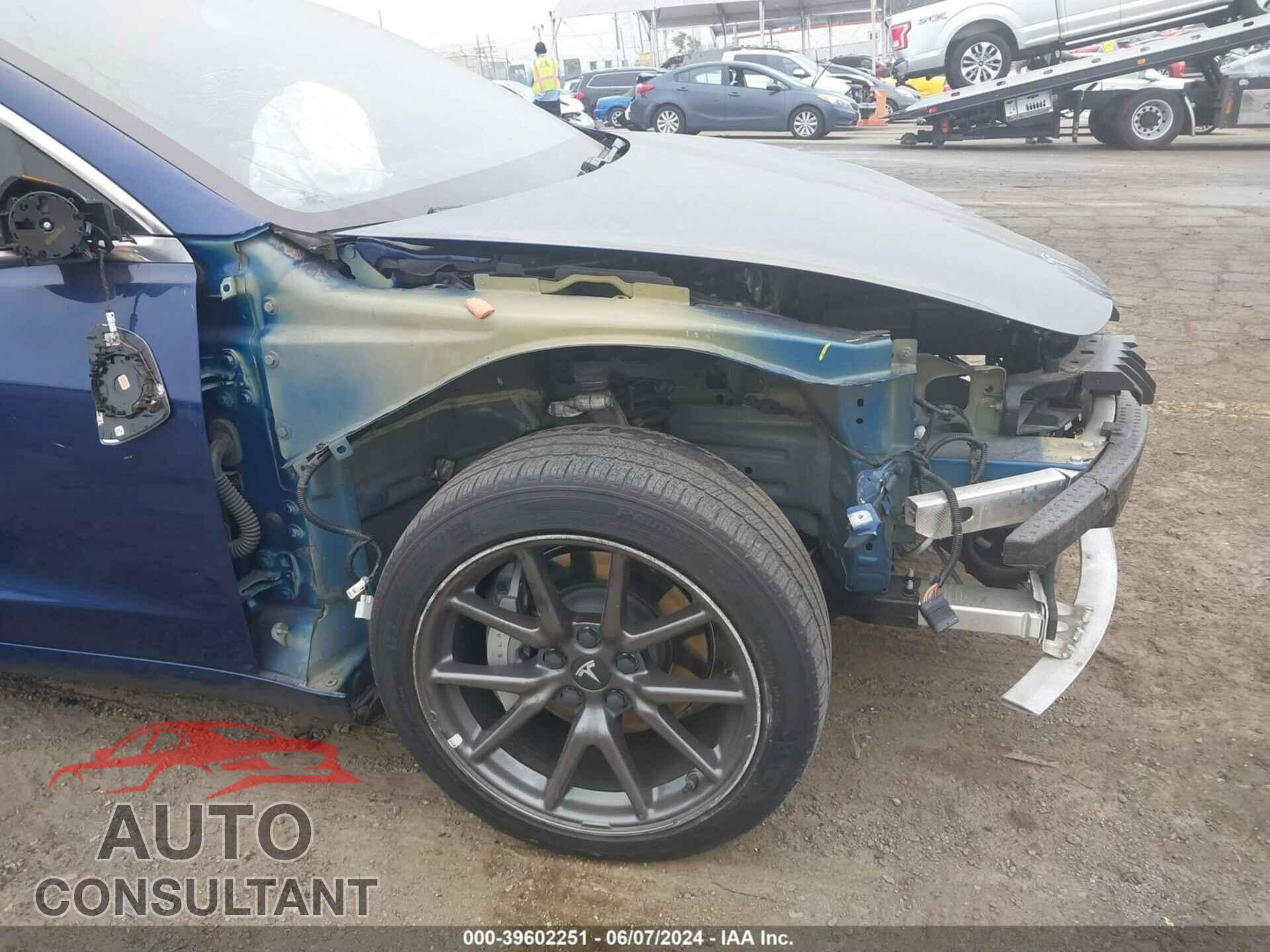 TESLA MODEL 3 2019 - 5YJ3E1EA9KF309153