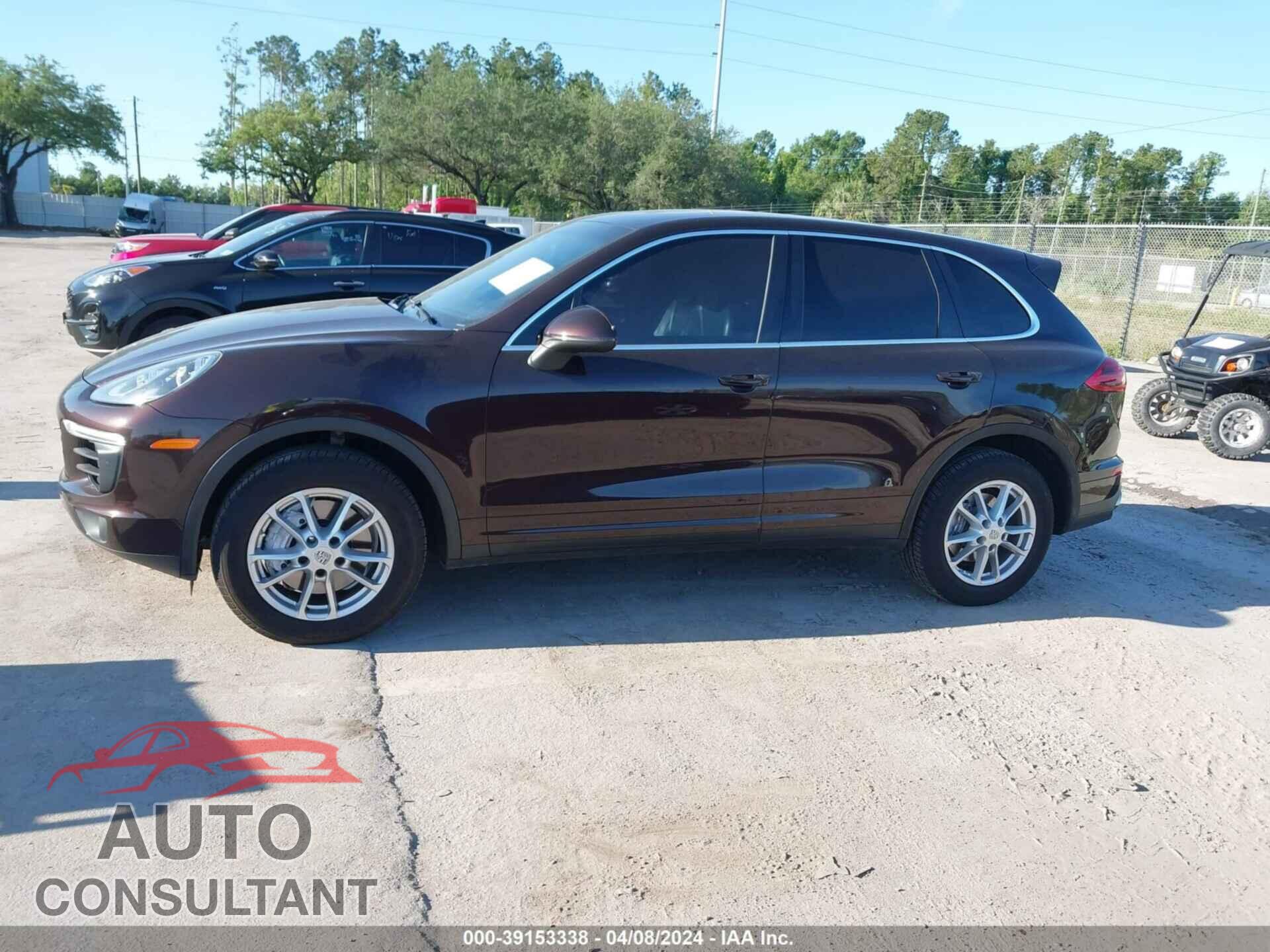 PORSCHE CAYENNE 2016 - WP1AA2A27GLA08651