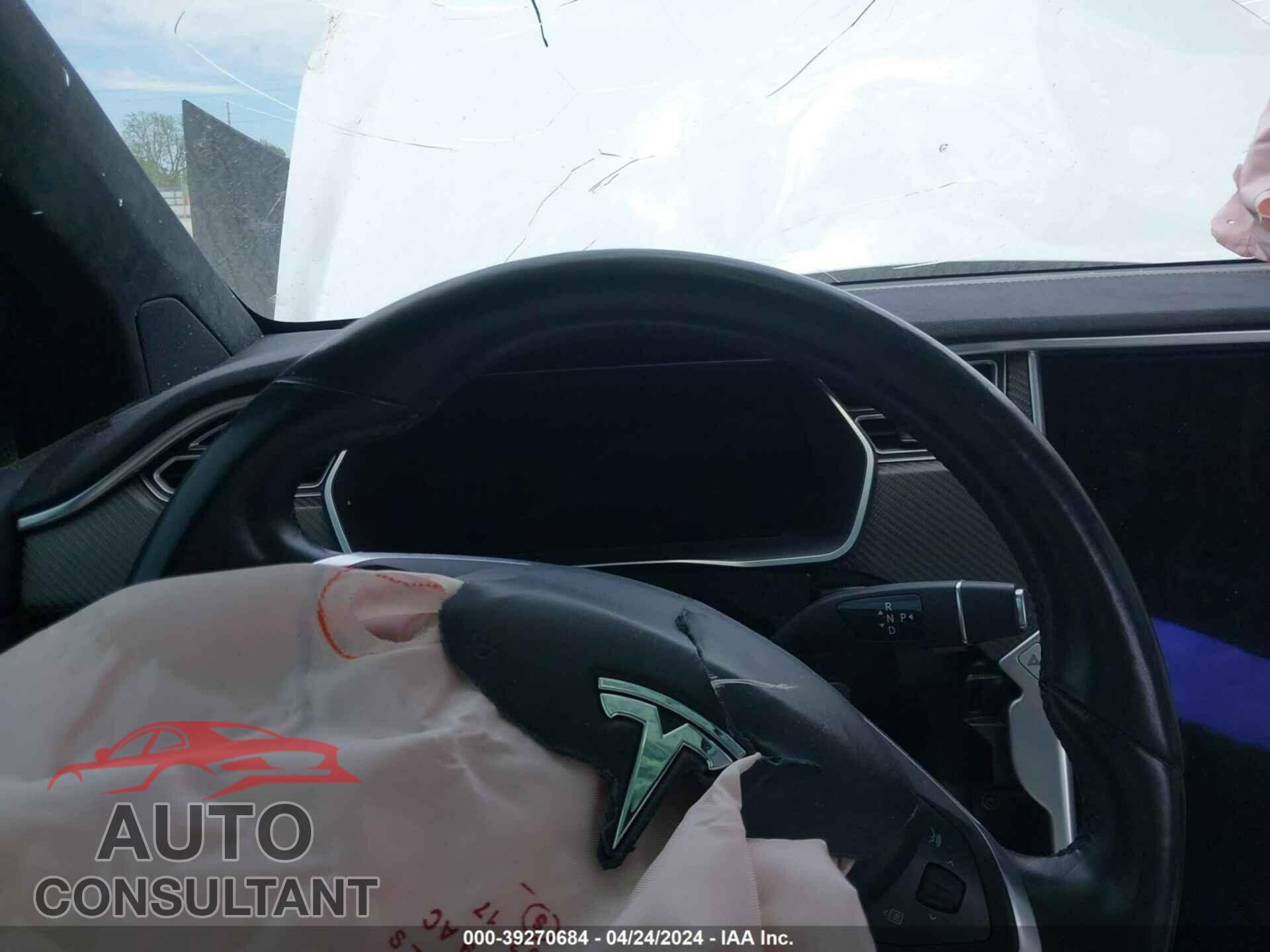 TESLA MODEL X 2017 - 5YJXCAE23HF042715
