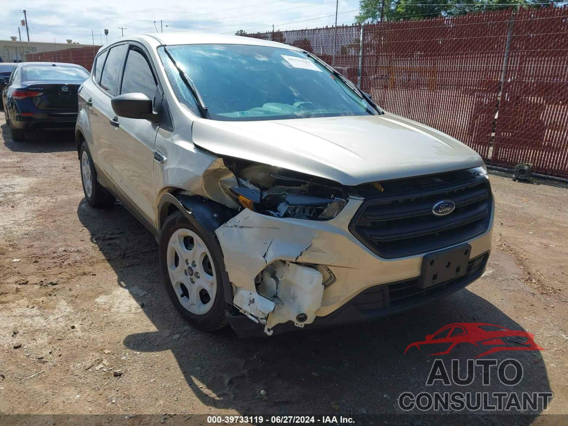 FORD ESCAPE 2018 - 1FMCU0F79JUA84315