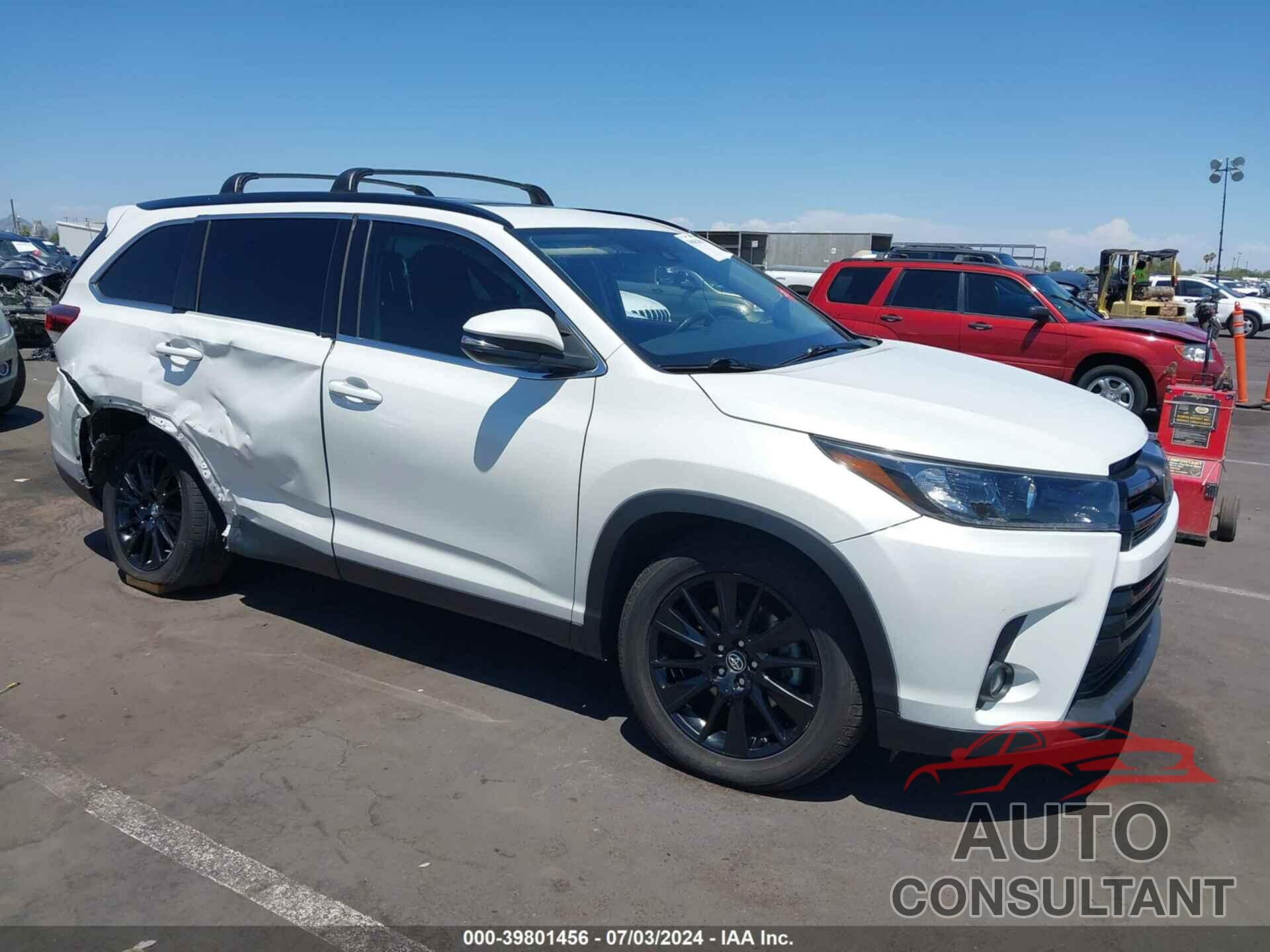 TOYOTA HIGHLANDER 2019 - 5TDKZRFH4KS349131