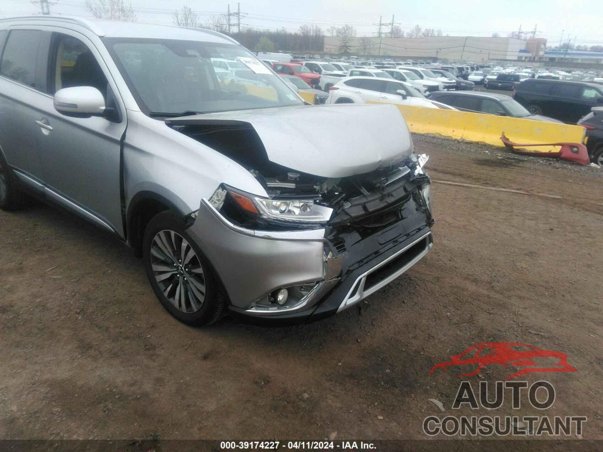 MITSUBISHI OUTLANDER 2020 - JA4AD3A38LZ032496